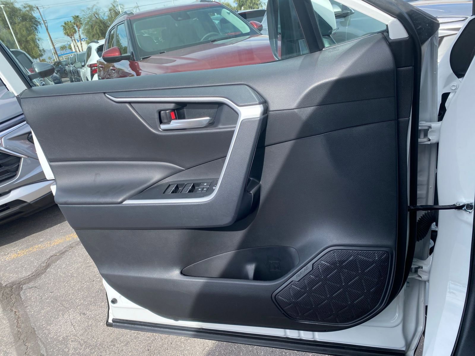 Thumbnail: 2025 Toyota RAV4 - 18