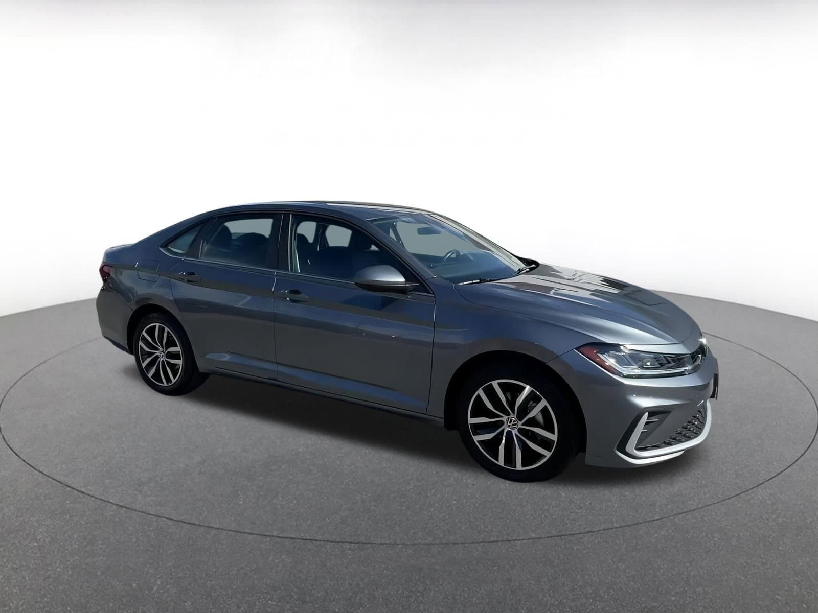 Thumbnail: 2025 Volkswagen Jetta - 2