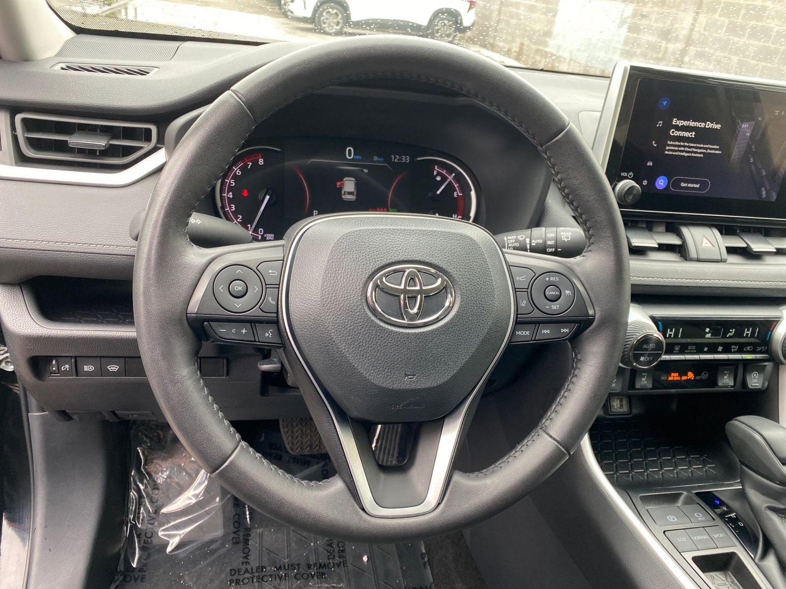 Thumbnail: 2025 Toyota RAV4 - 28