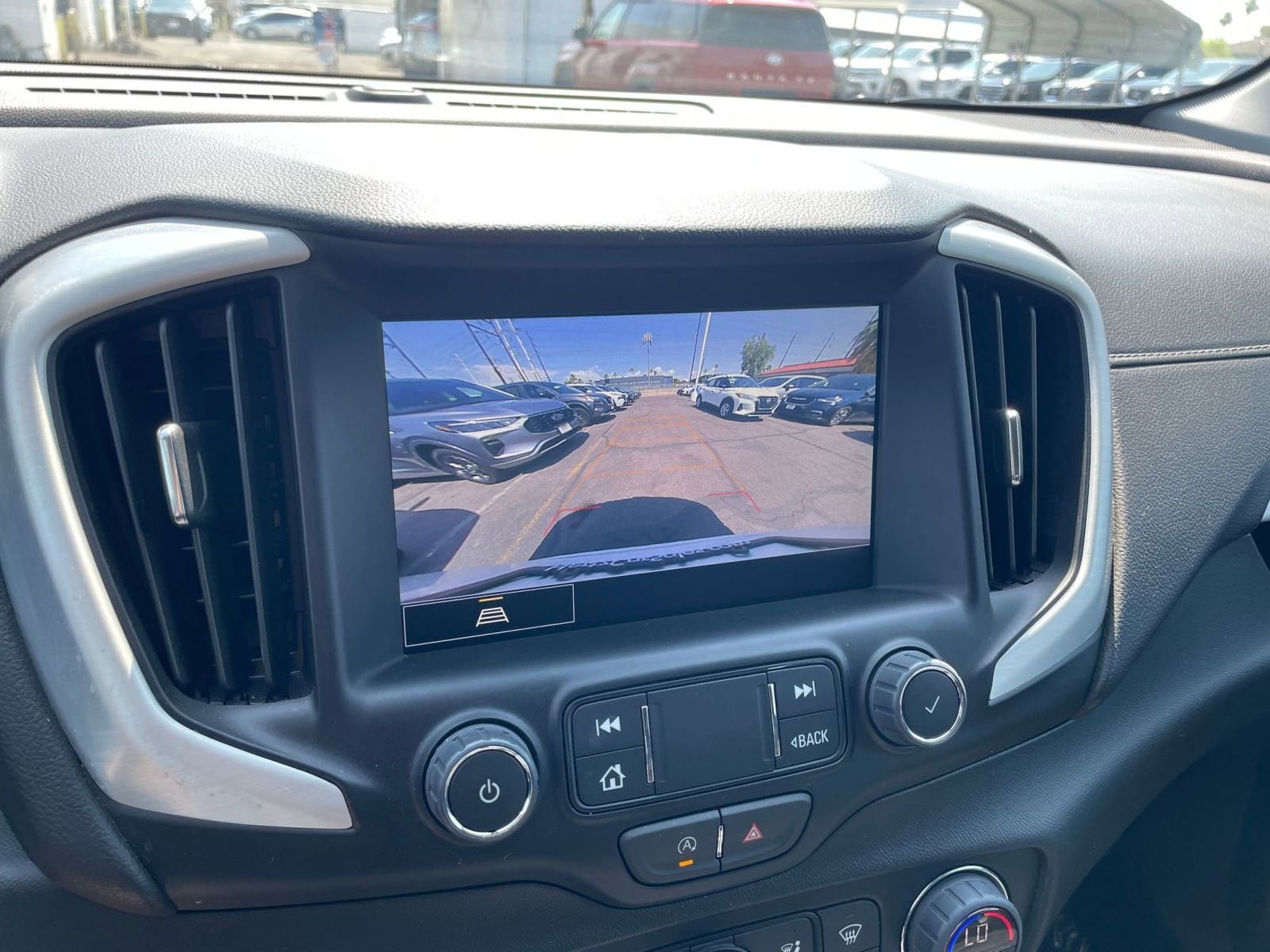 2024 GMC Terrain SLT 17