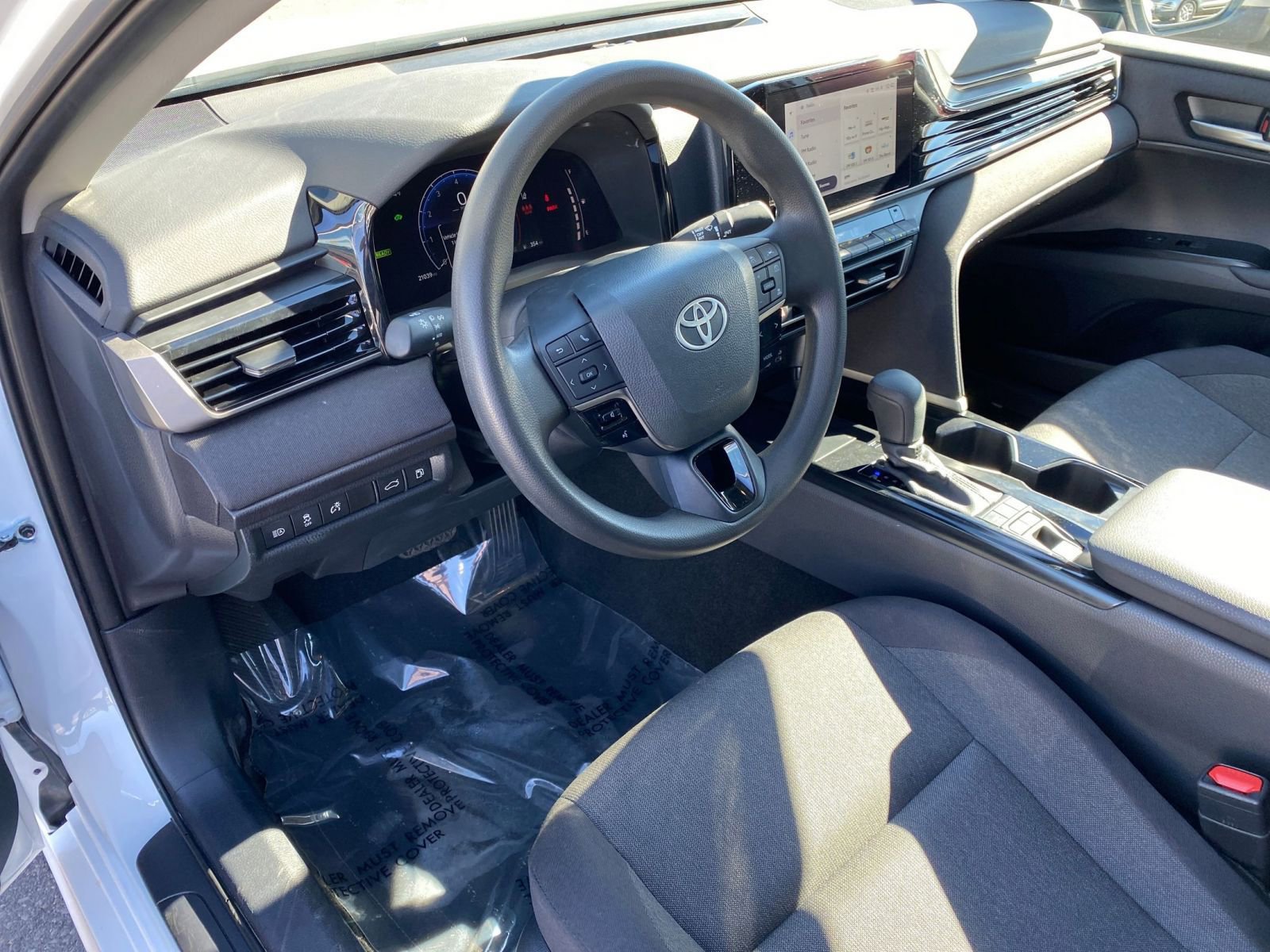 Thumbnail: 2025 Toyota Camry - 34