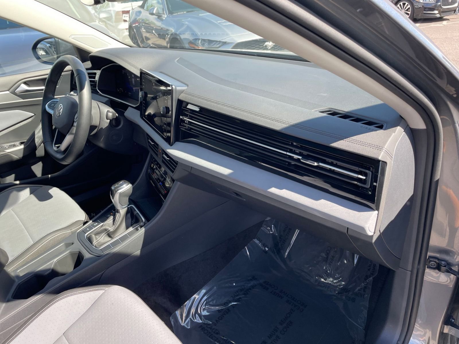 Thumbnail: 2025 Volkswagen Jetta - 35