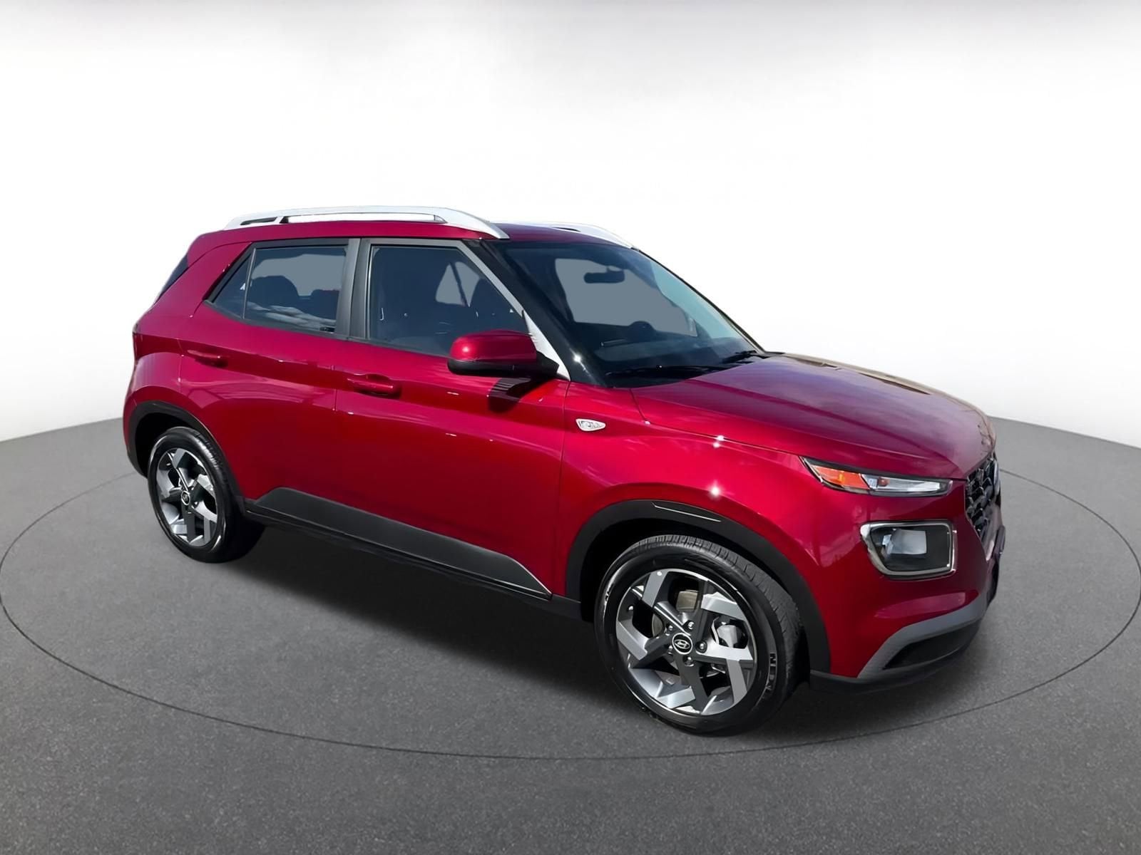 Thumbnail: 2025 Hyundai Venue - 2