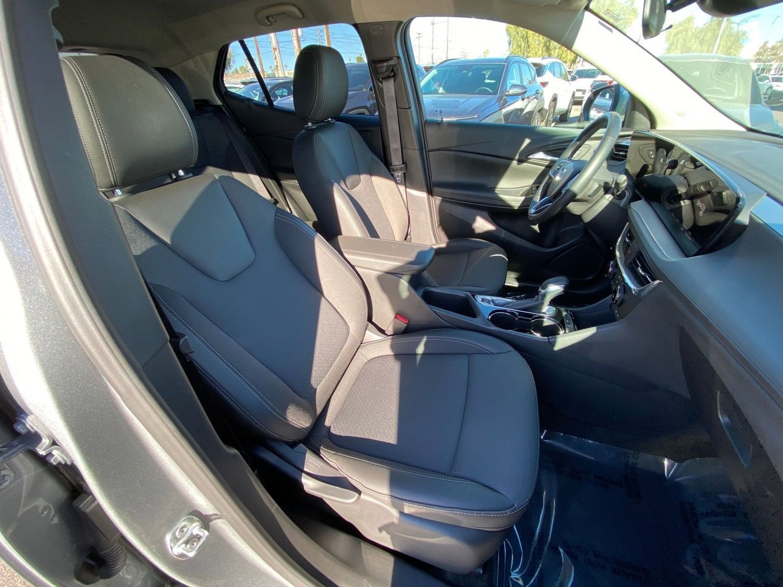 Thumbnail: 2025 Buick Encore GX - 27