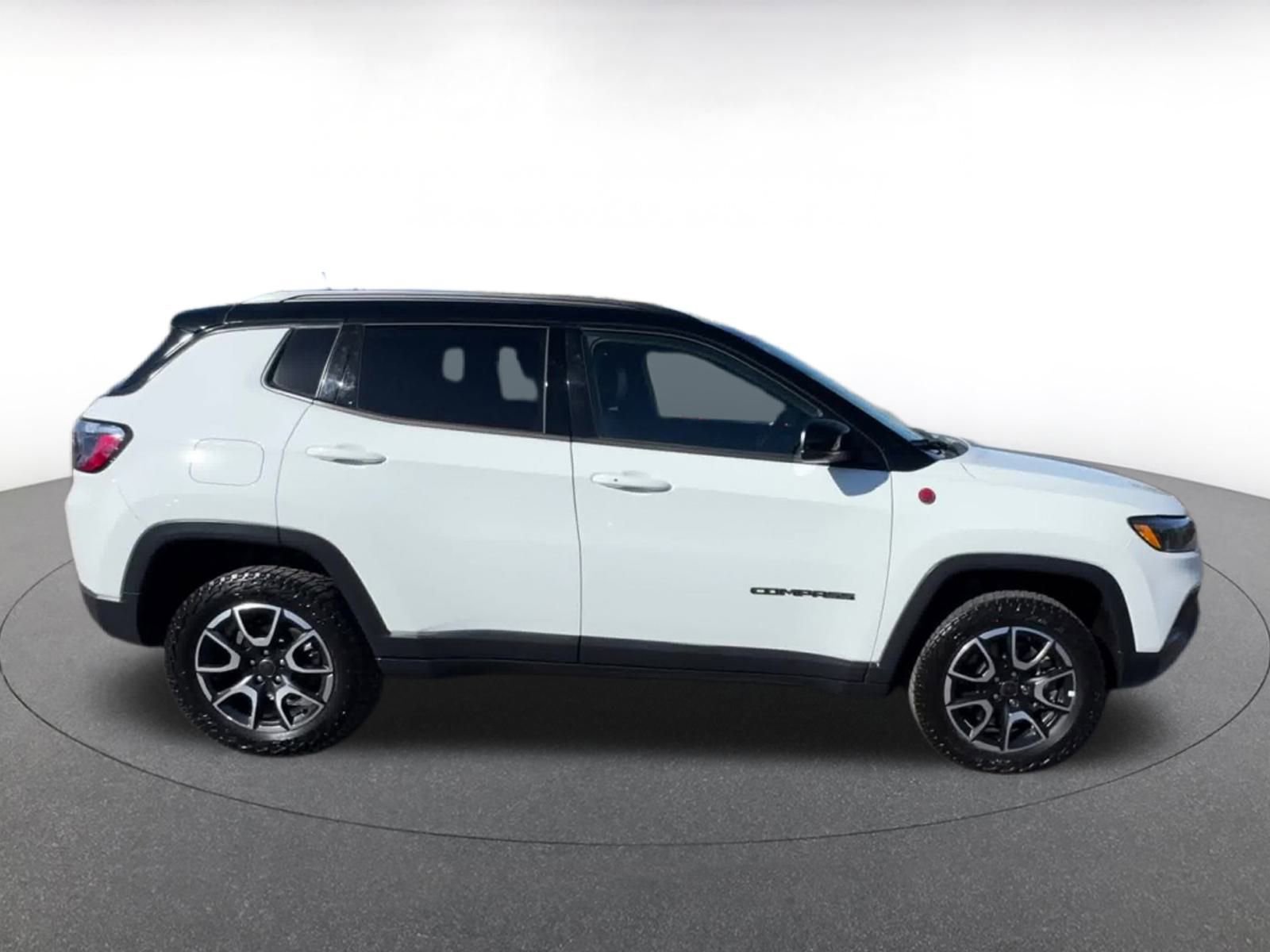 Thumbnail: 2025 Jeep Compass - 16