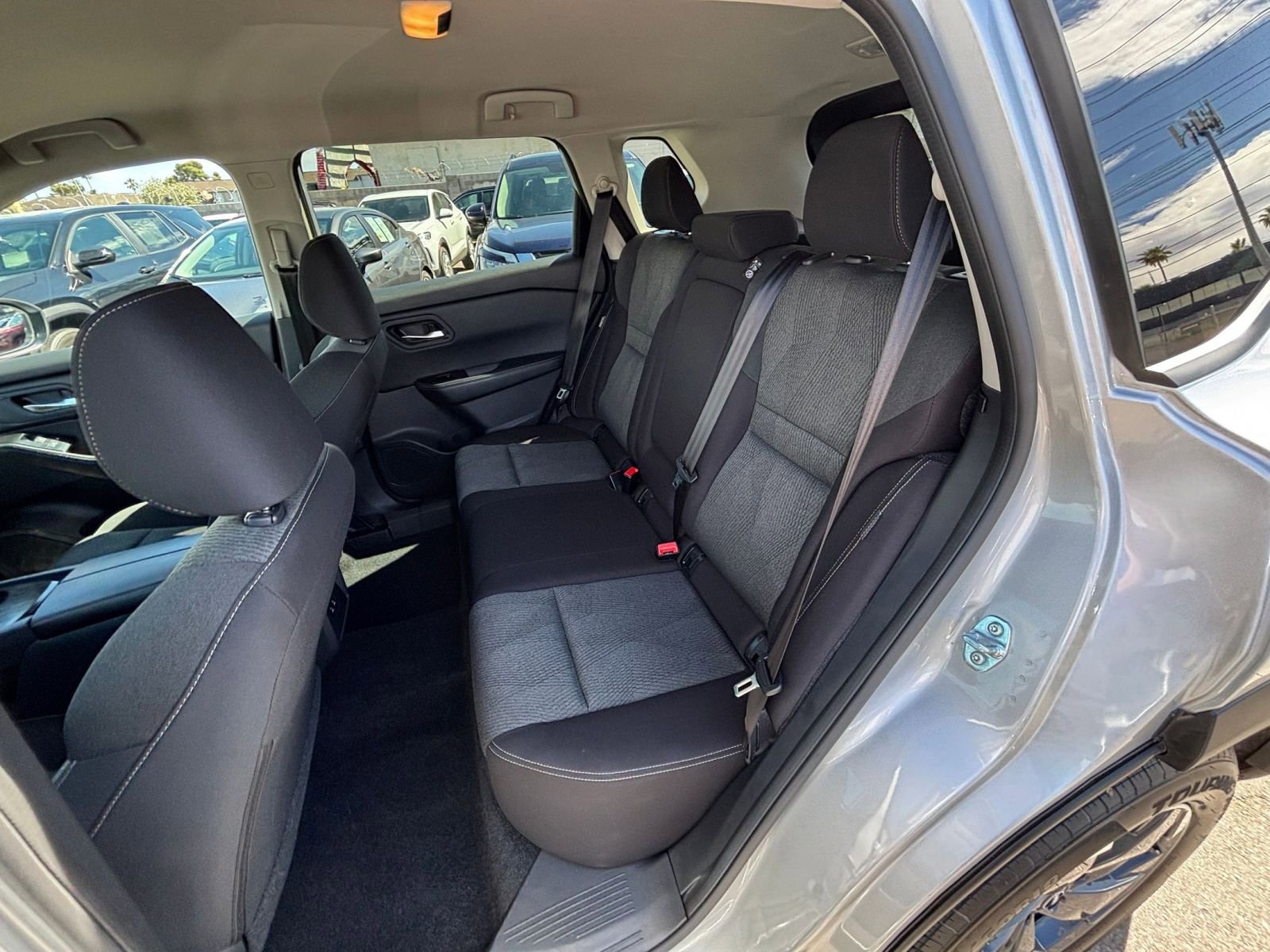 Thumbnail: 2025 Nissan Rogue - 28