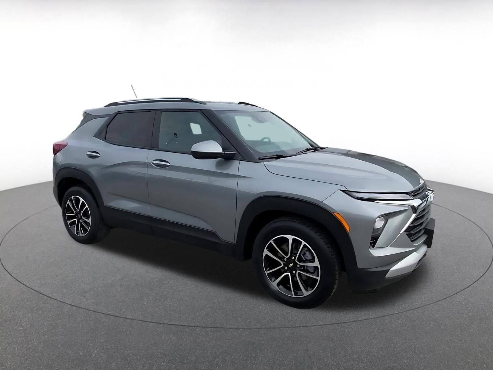 Thumbnail: 2025 Chevrolet TrailBlazer - 2