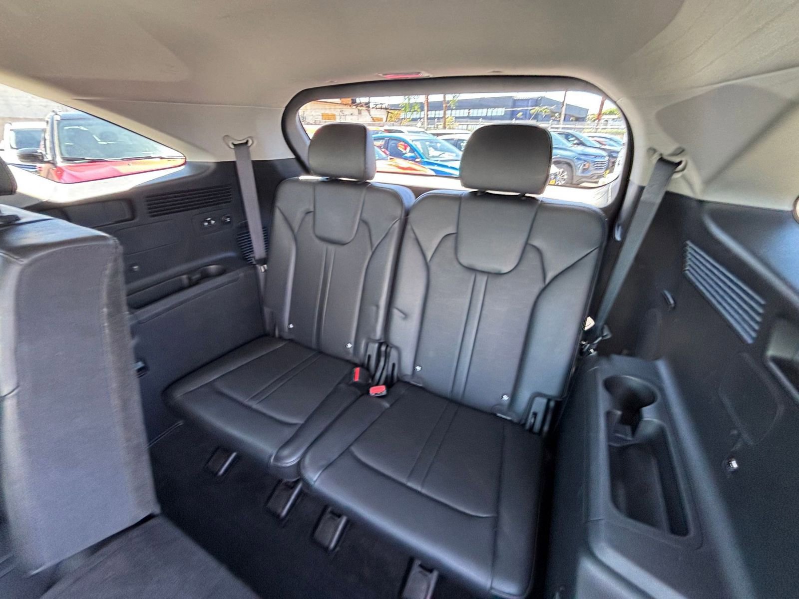 Thumbnail: 2024 Kia Sorento - 31