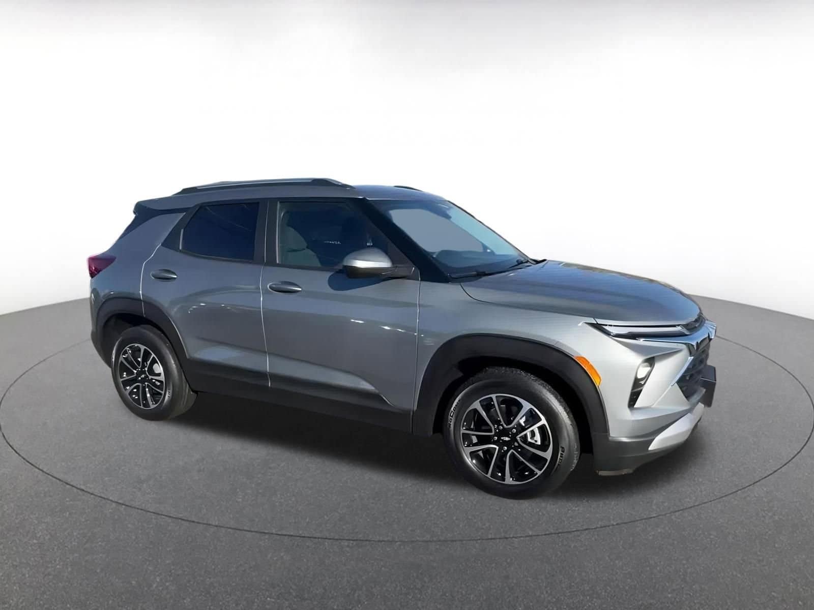 Thumbnail: 2025 Chevrolet TrailBlazer - 2