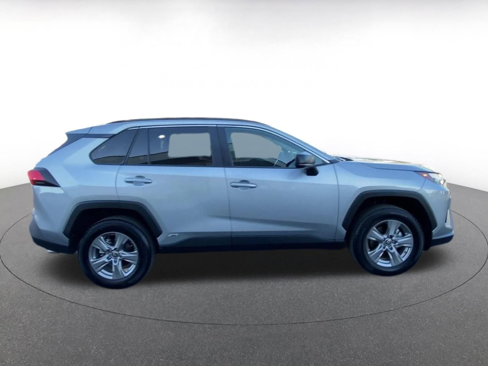 Thumbnail: 2025 Toyota RAV4 - 16