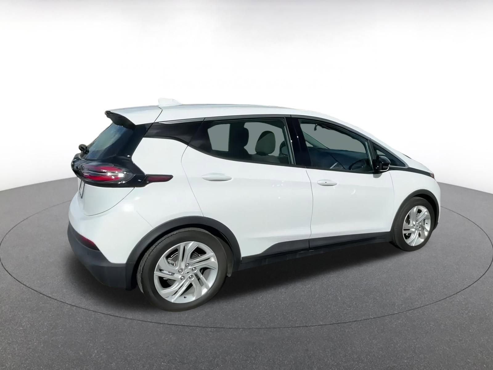 Thumbnail: 2023 Chevrolet Bolt EV - 15