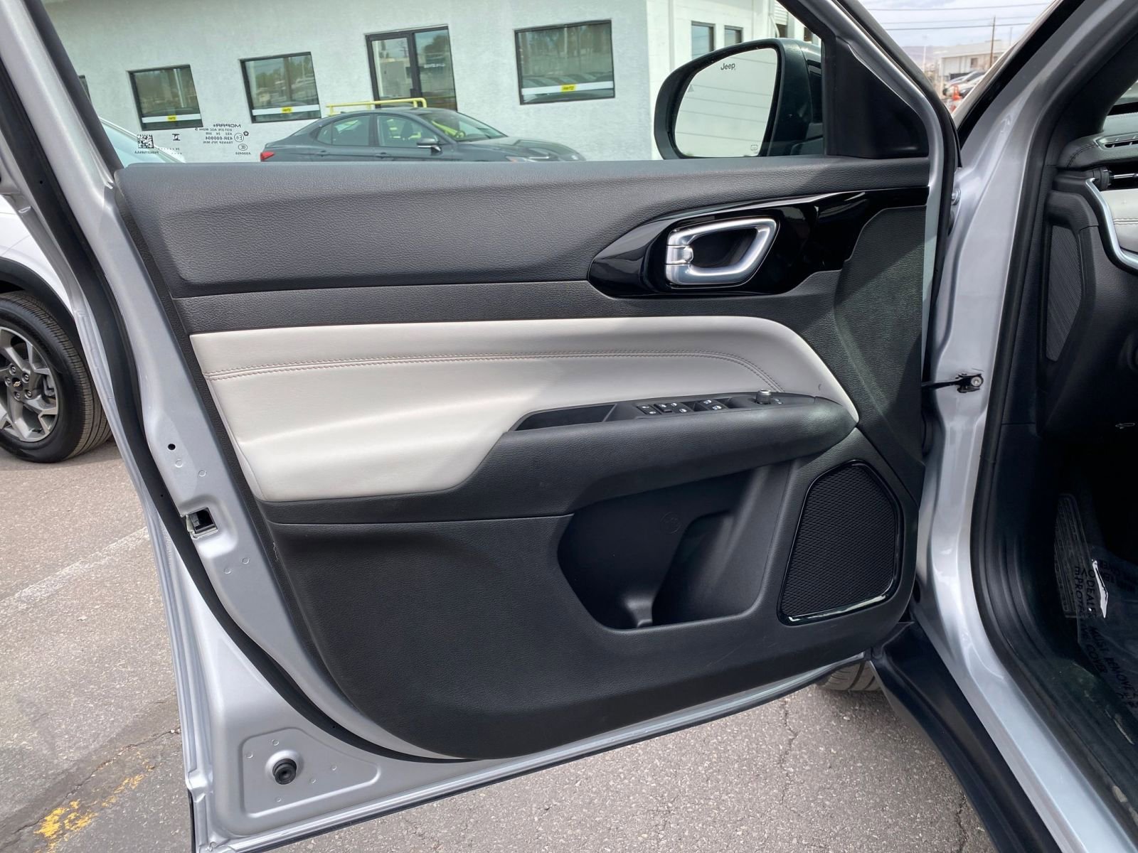 Thumbnail: 2025 Jeep Compass - 18