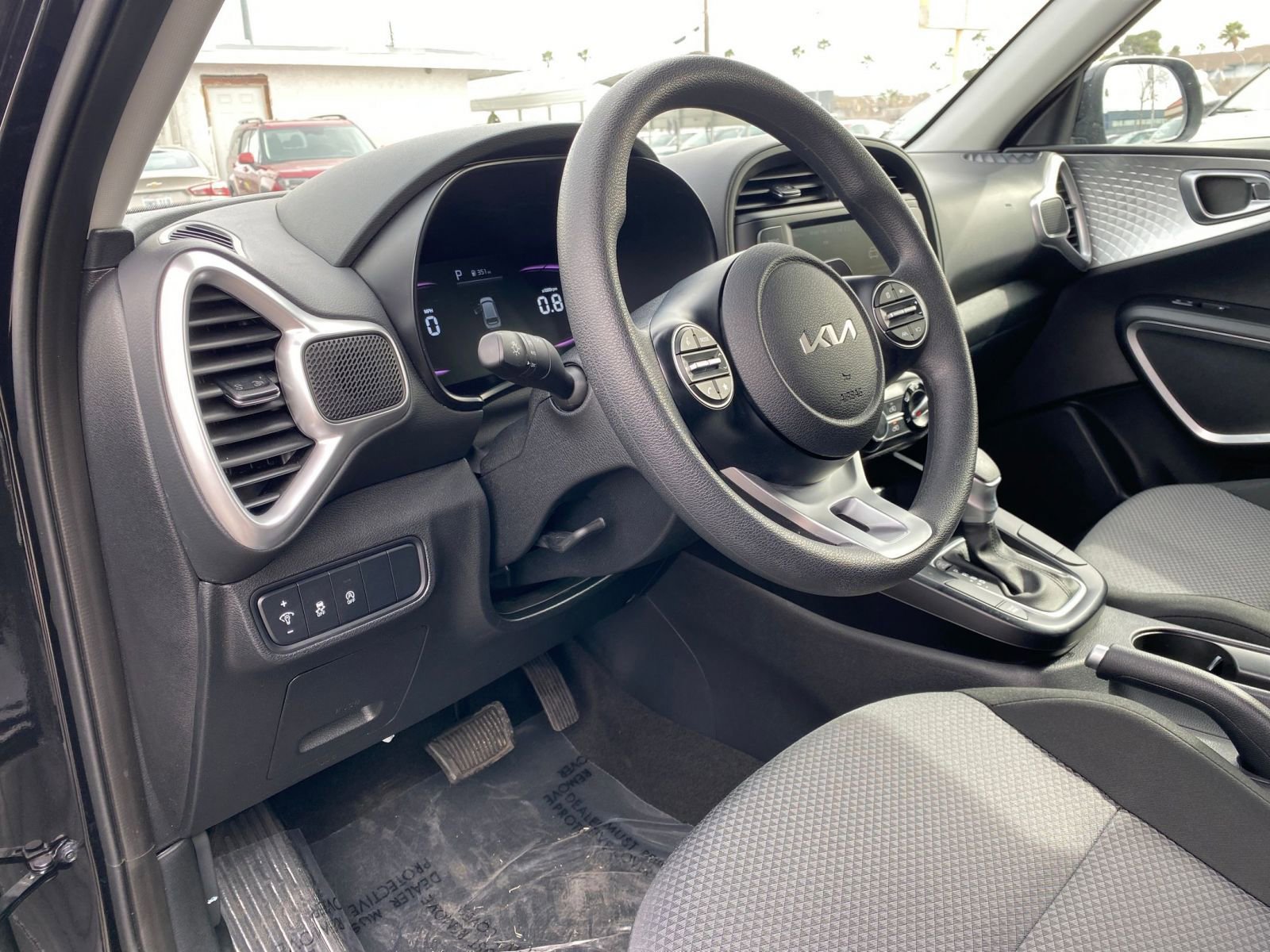 Thumbnail: 2025 Kia Soul - 33