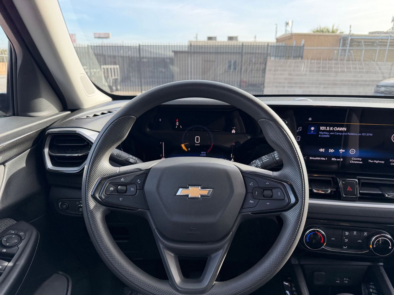 Thumbnail: 2025 Chevrolet TrailBlazer - 32