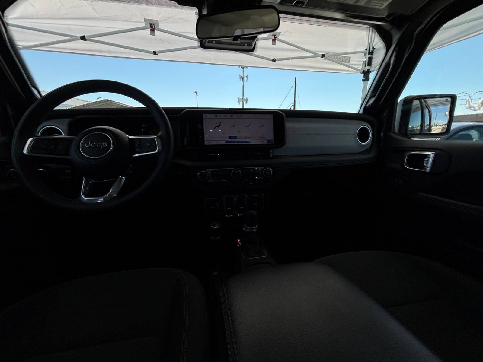 Thumbnail: 2025 Jeep Wrangler - 32