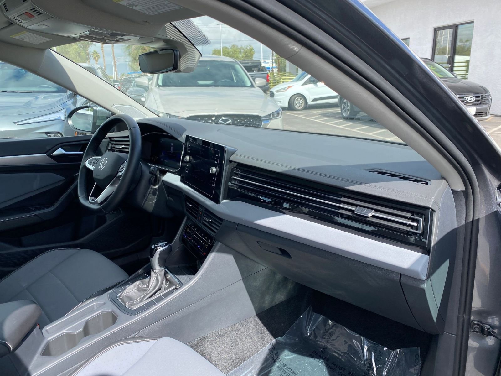 Thumbnail: 2025 Volkswagen Jetta - 35