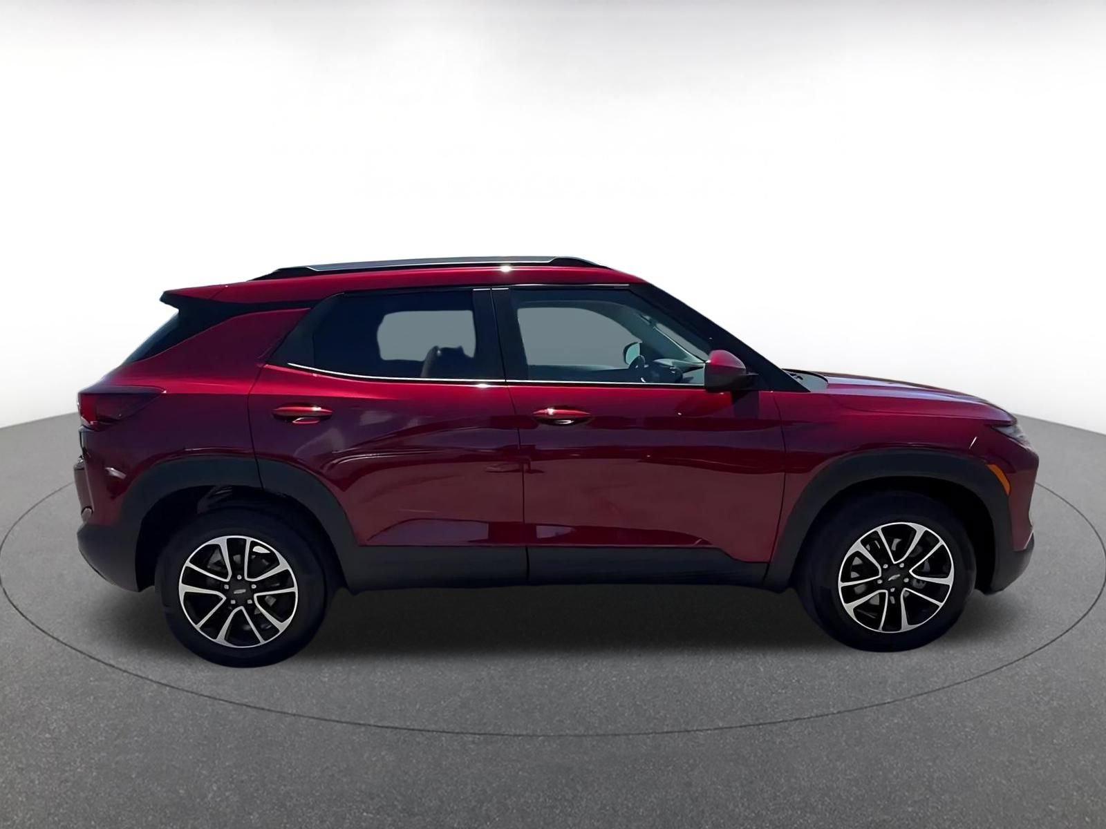 Thumbnail: 2025 Chevrolet TrailBlazer - 16