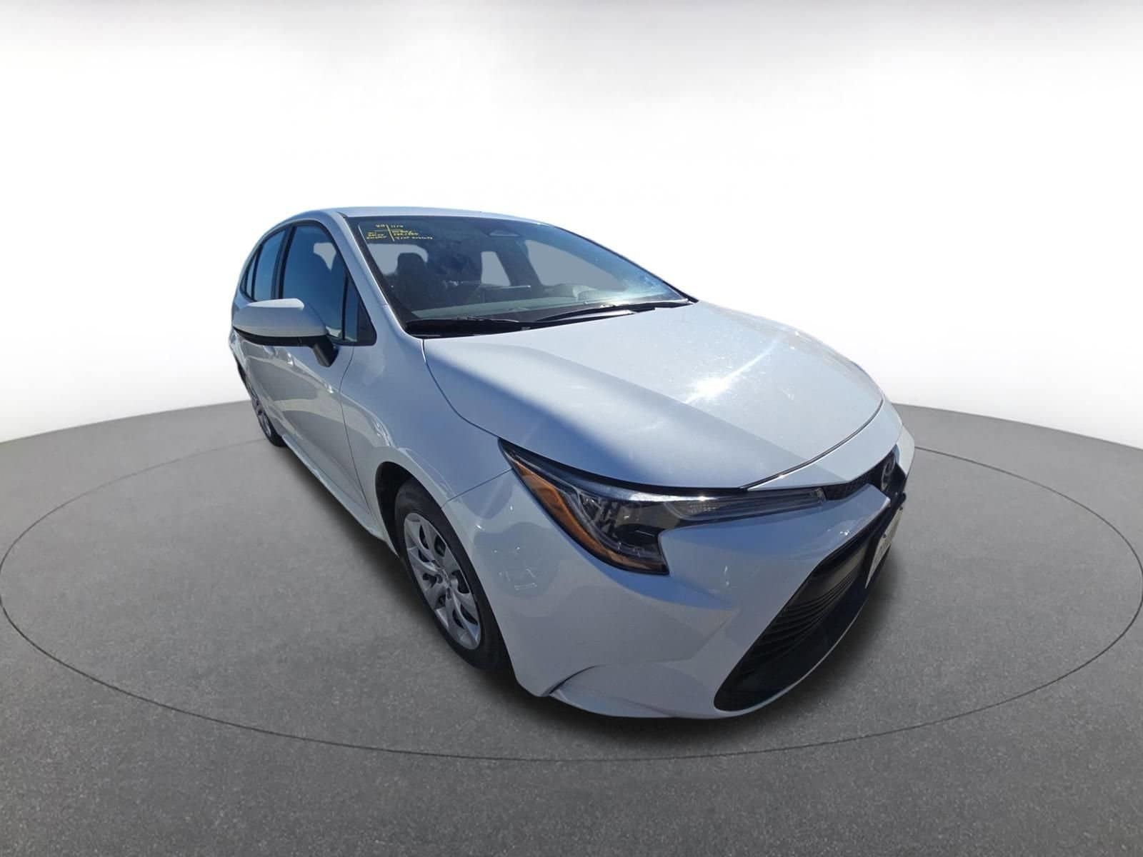 Thumbnail: 2024 Toyota Corolla - 3