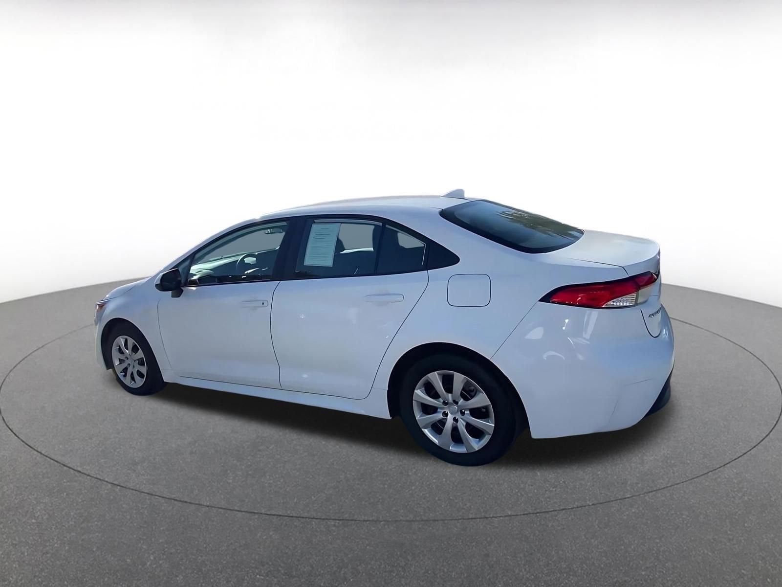 Thumbnail: 2025 Toyota Corolla - 10