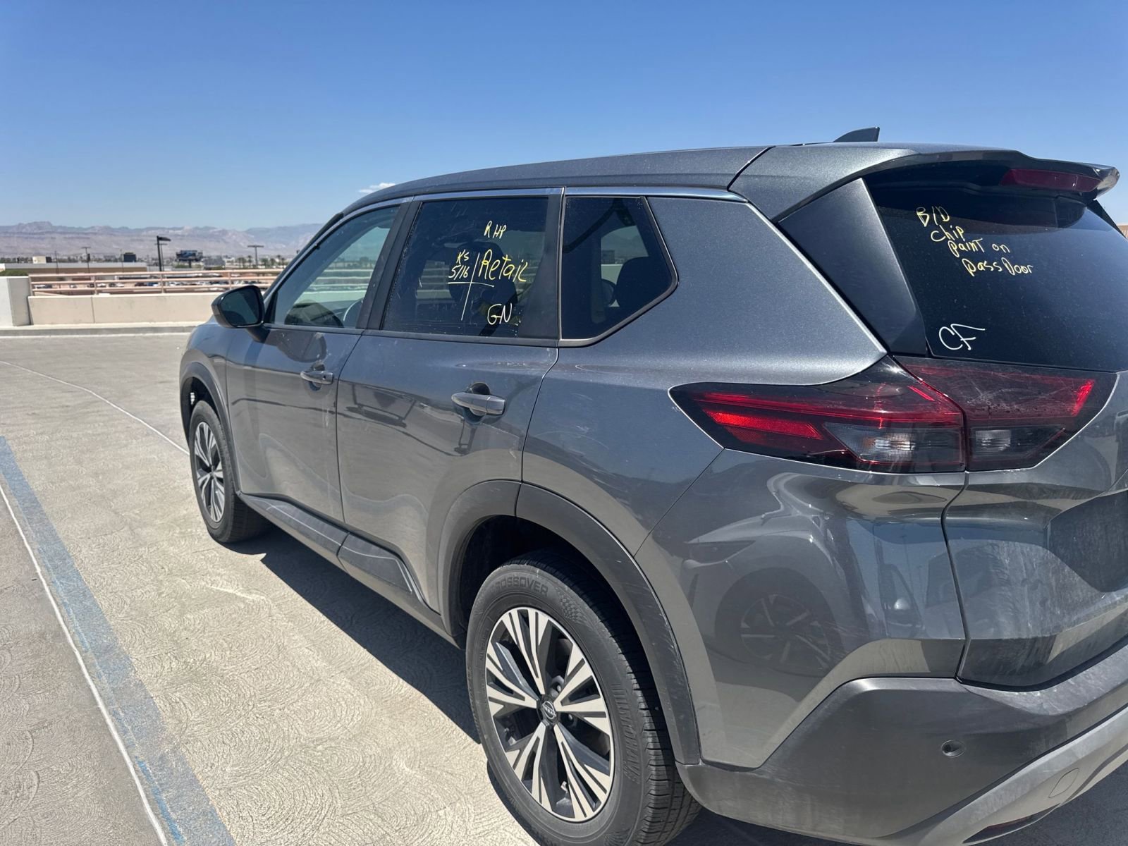 2023 Nissan Rogue SV 4