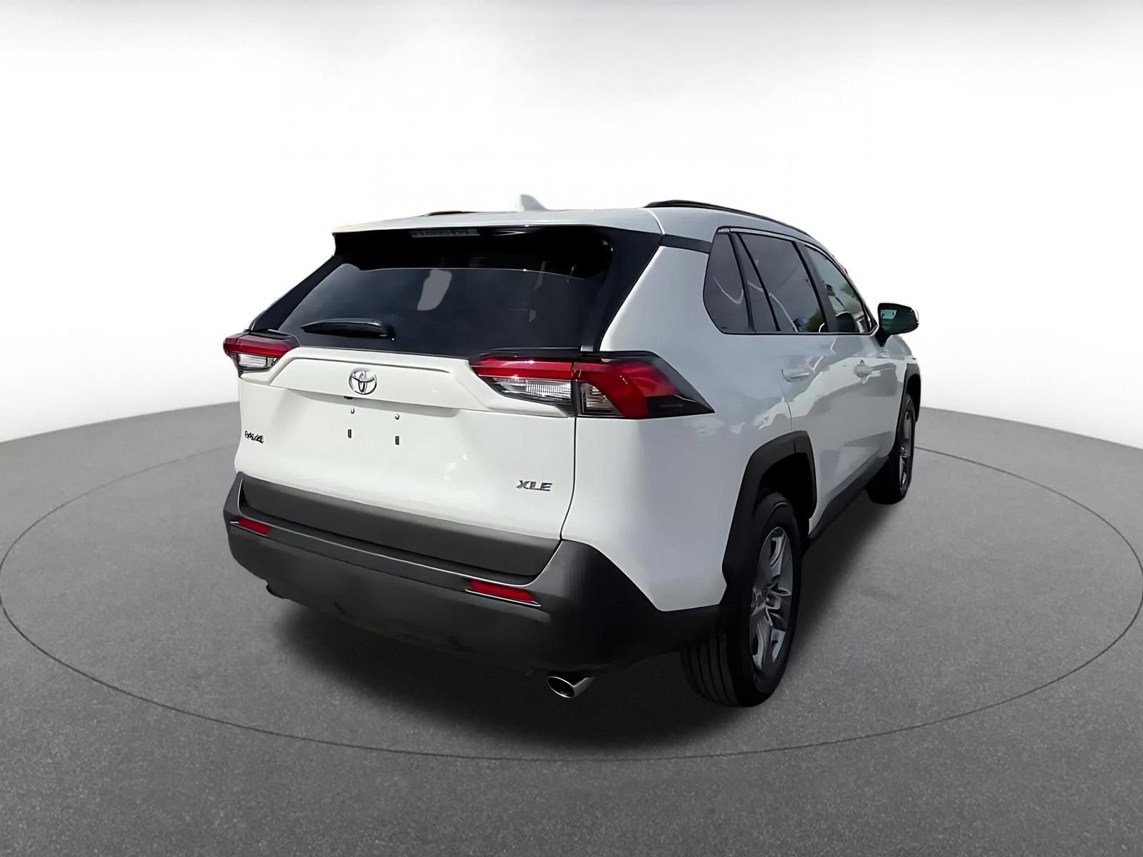 Thumbnail: 2025 Toyota RAV4 - 14