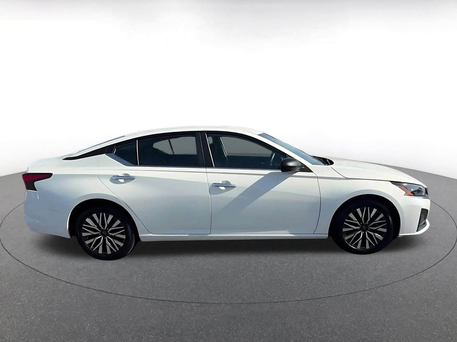 Thumbnail: 2025 Nissan Altima - 16