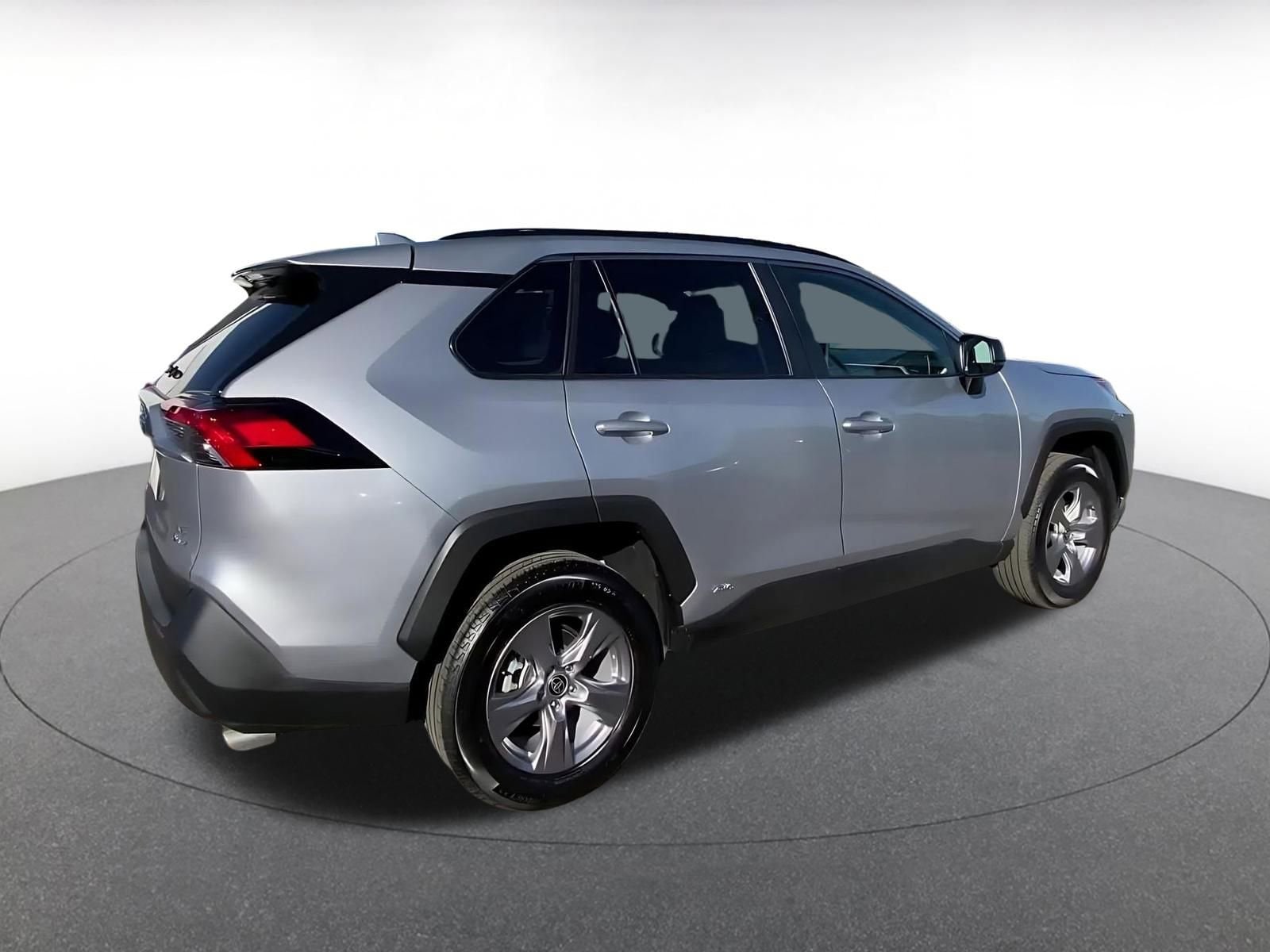 Thumbnail: 2025 Toyota RAV4 - 15