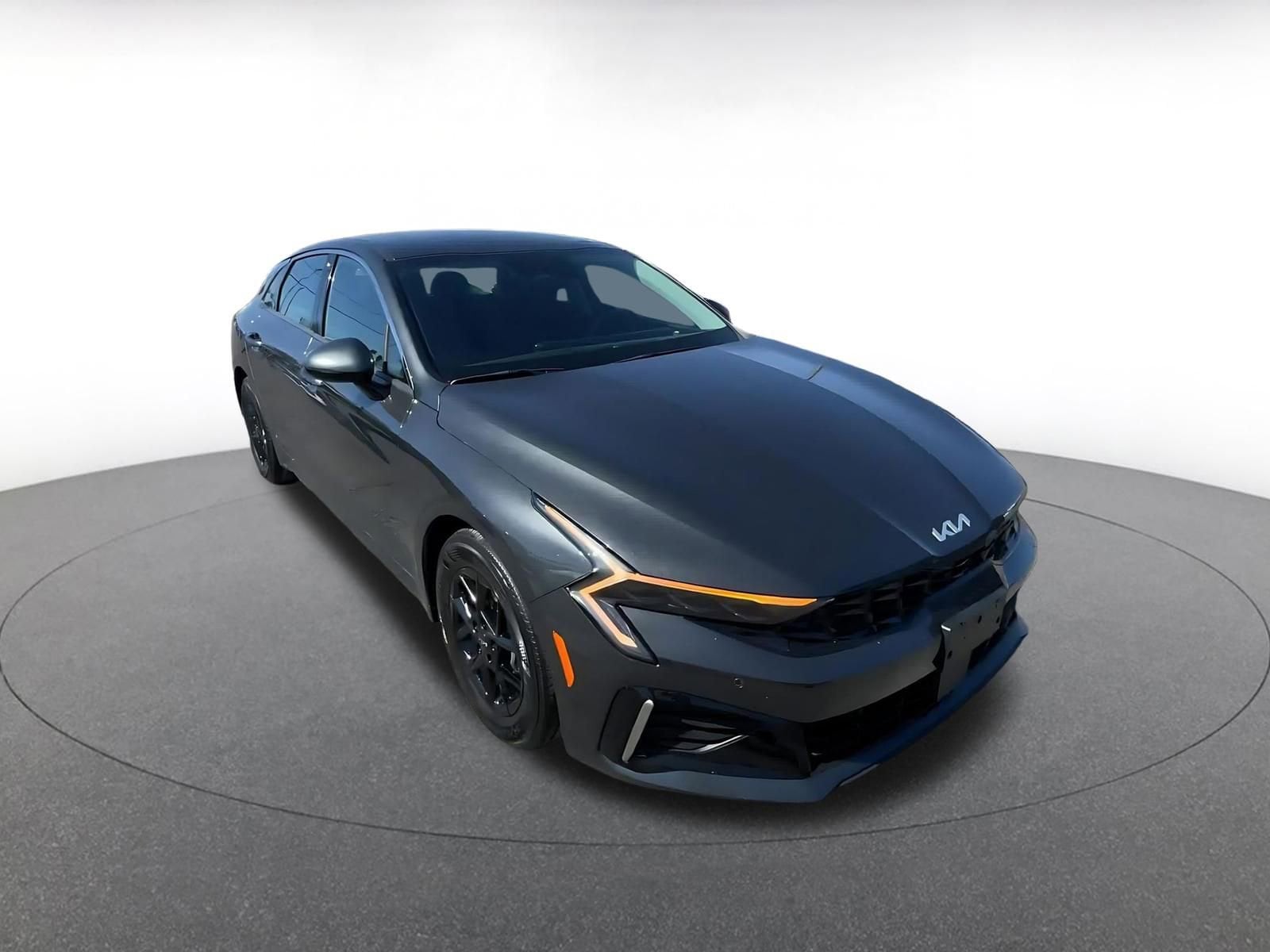 Thumbnail: 2025 Kia K5 - 3