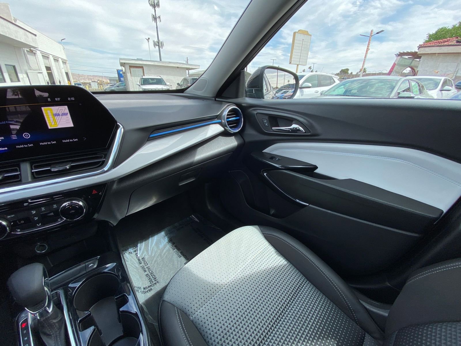 Thumbnail: 2025 Chevrolet Trax - 34