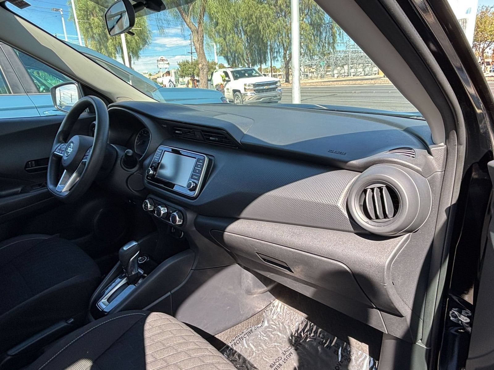 Thumbnail: 2021 Nissan Kicks - 10