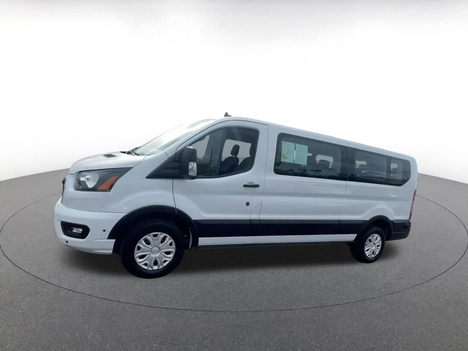 Thumbnail: 2024 Ford Econoline - 8