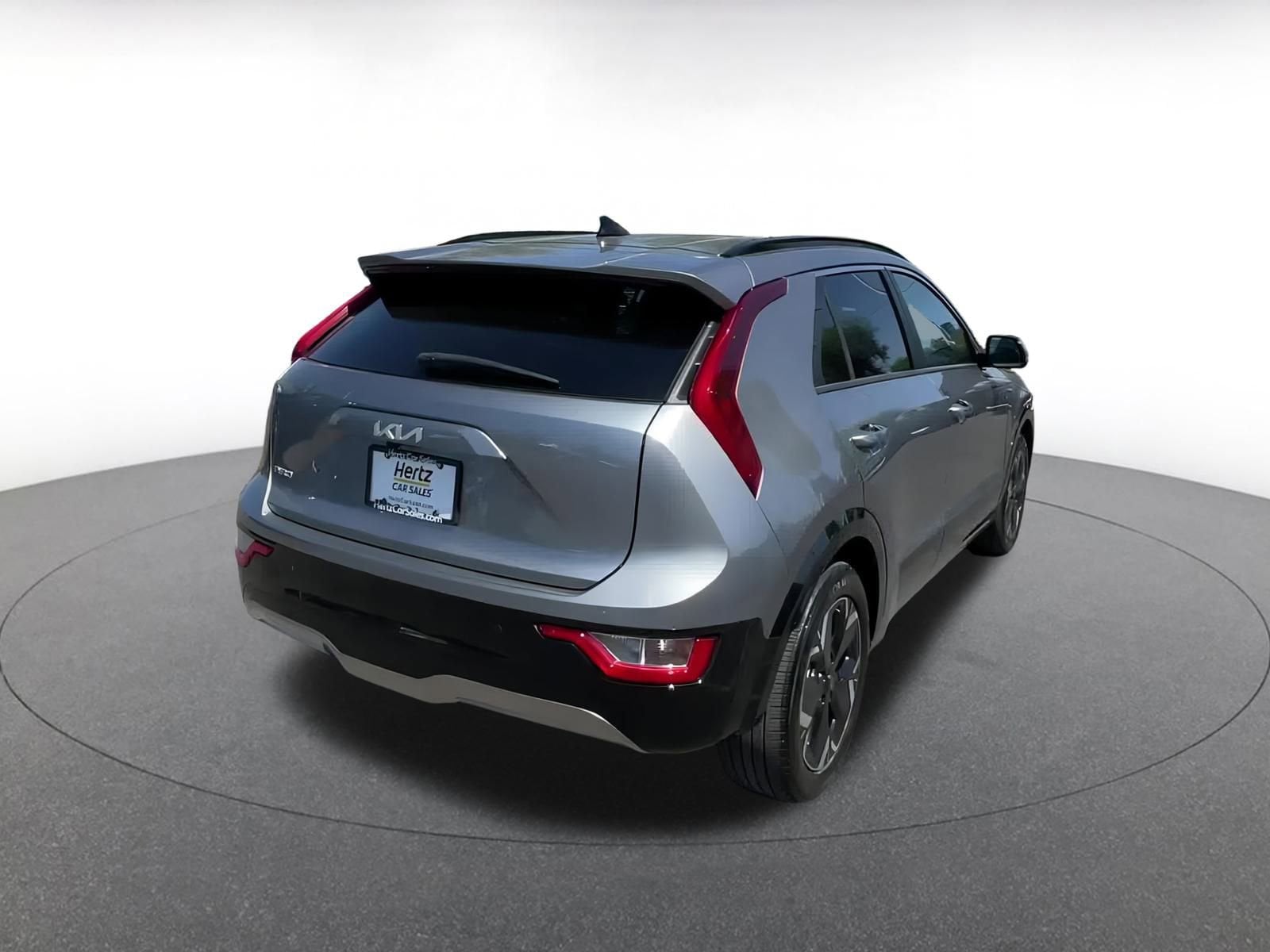 Thumbnail: 2023 Kia Niro - 14