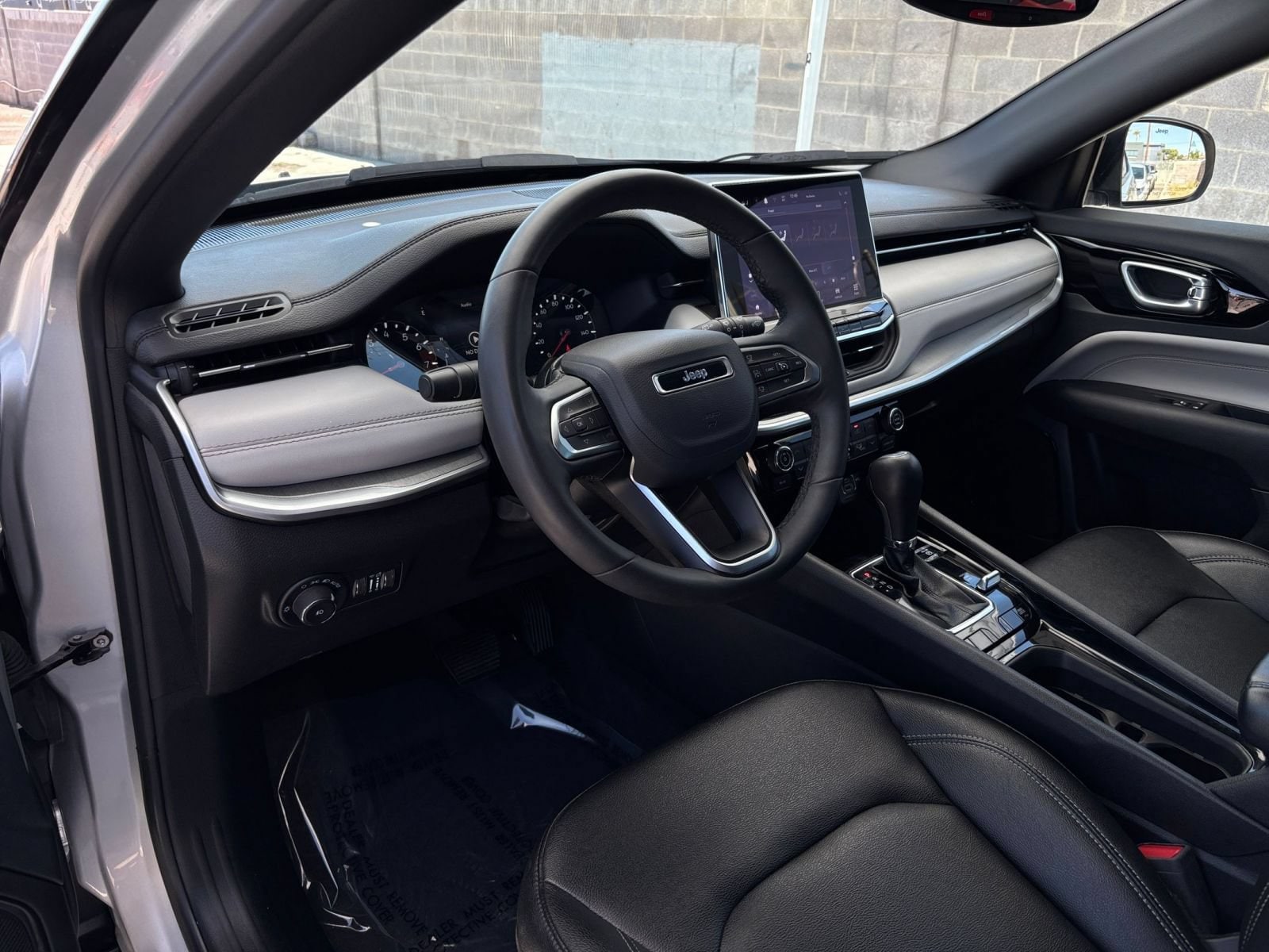 Thumbnail: 2025 Jeep Compass - 29