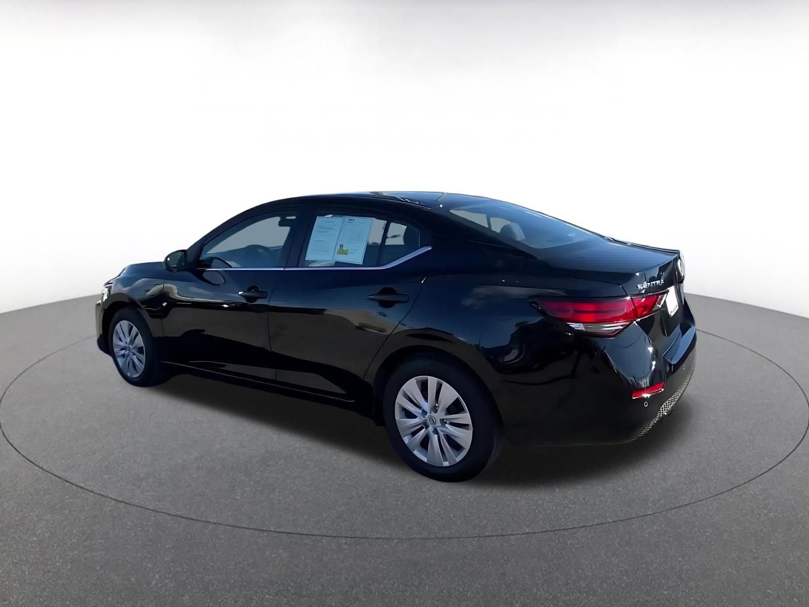 Thumbnail: 2025 Nissan Sentra - 10