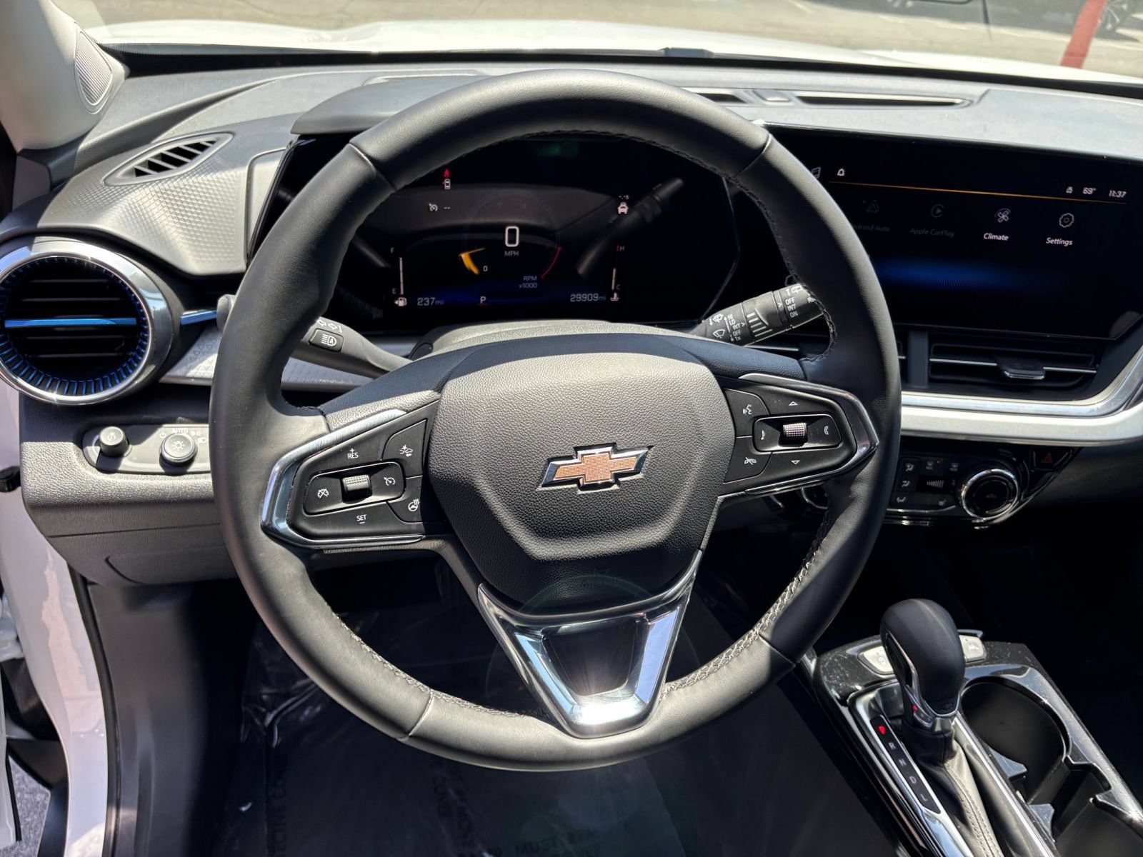 Thumbnail: 2025 Chevrolet Trax - 22