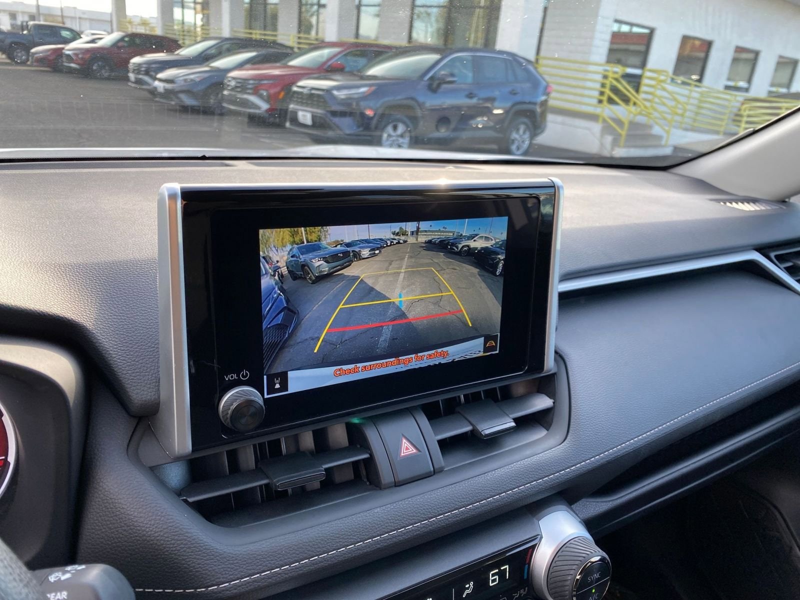 Thumbnail: 2025 Toyota RAV4 - 17