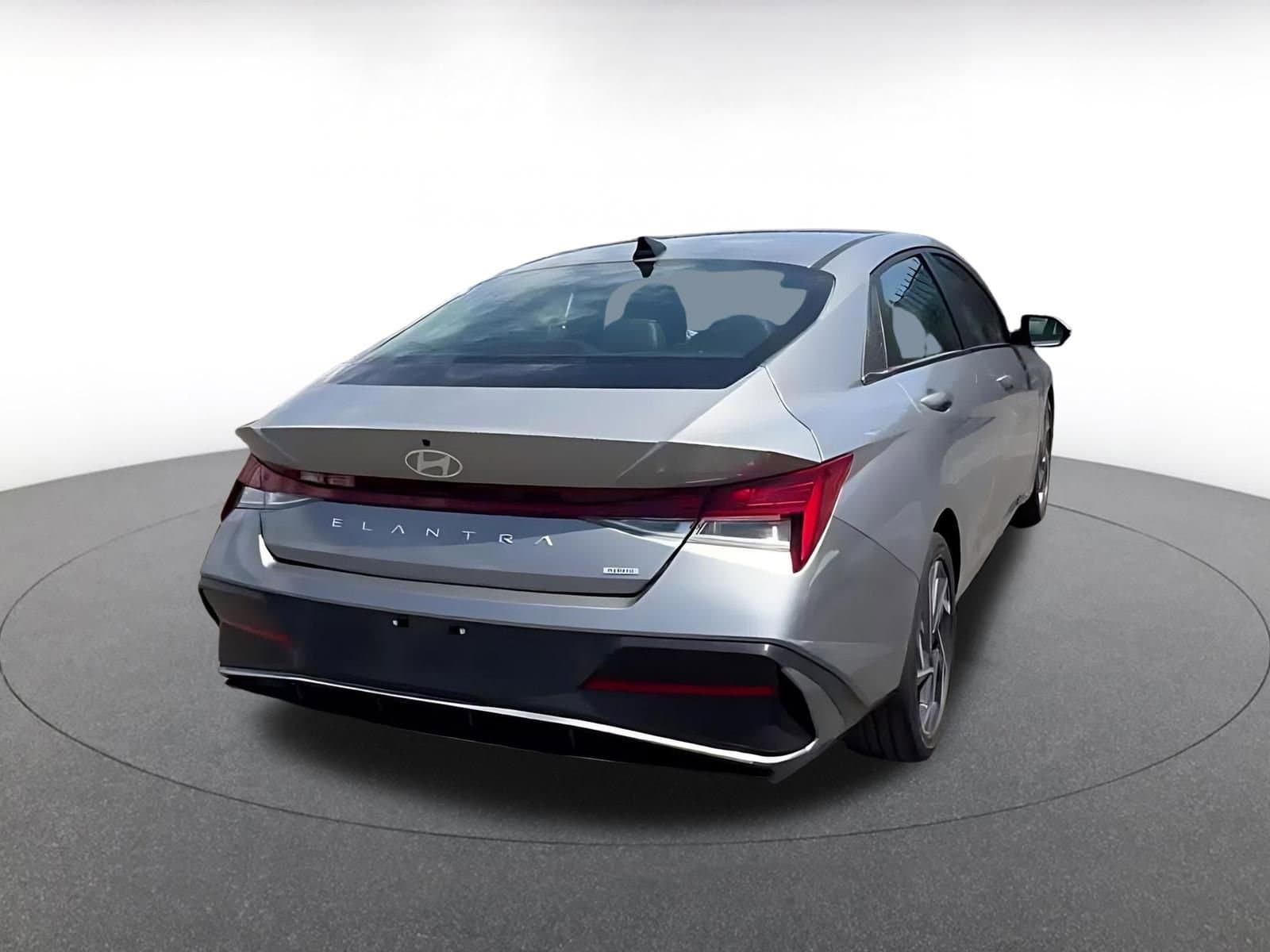 Thumbnail: 2025 Hyundai Elantra - 14