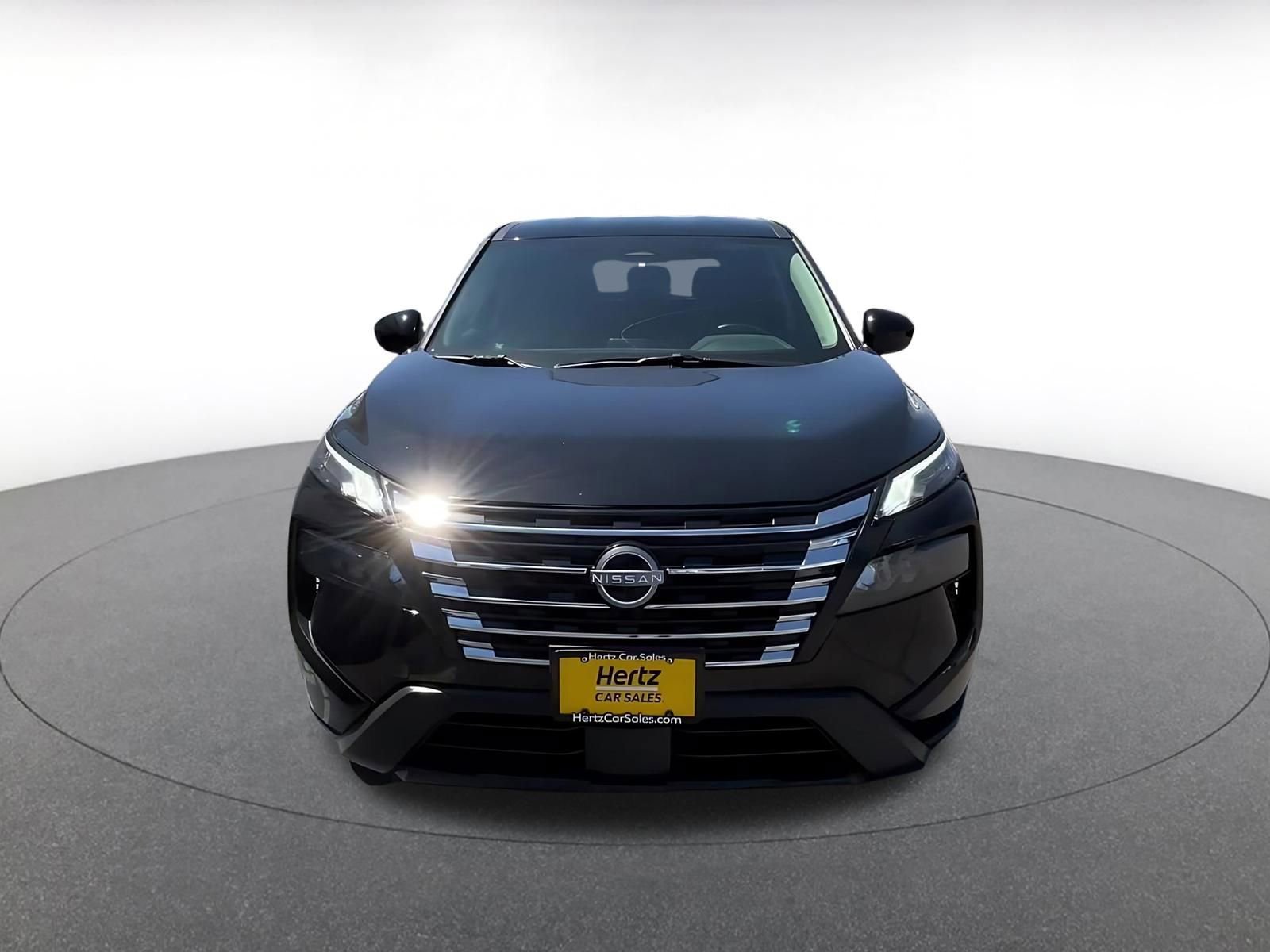 Thumbnail: 2025 Nissan Rogue - 4