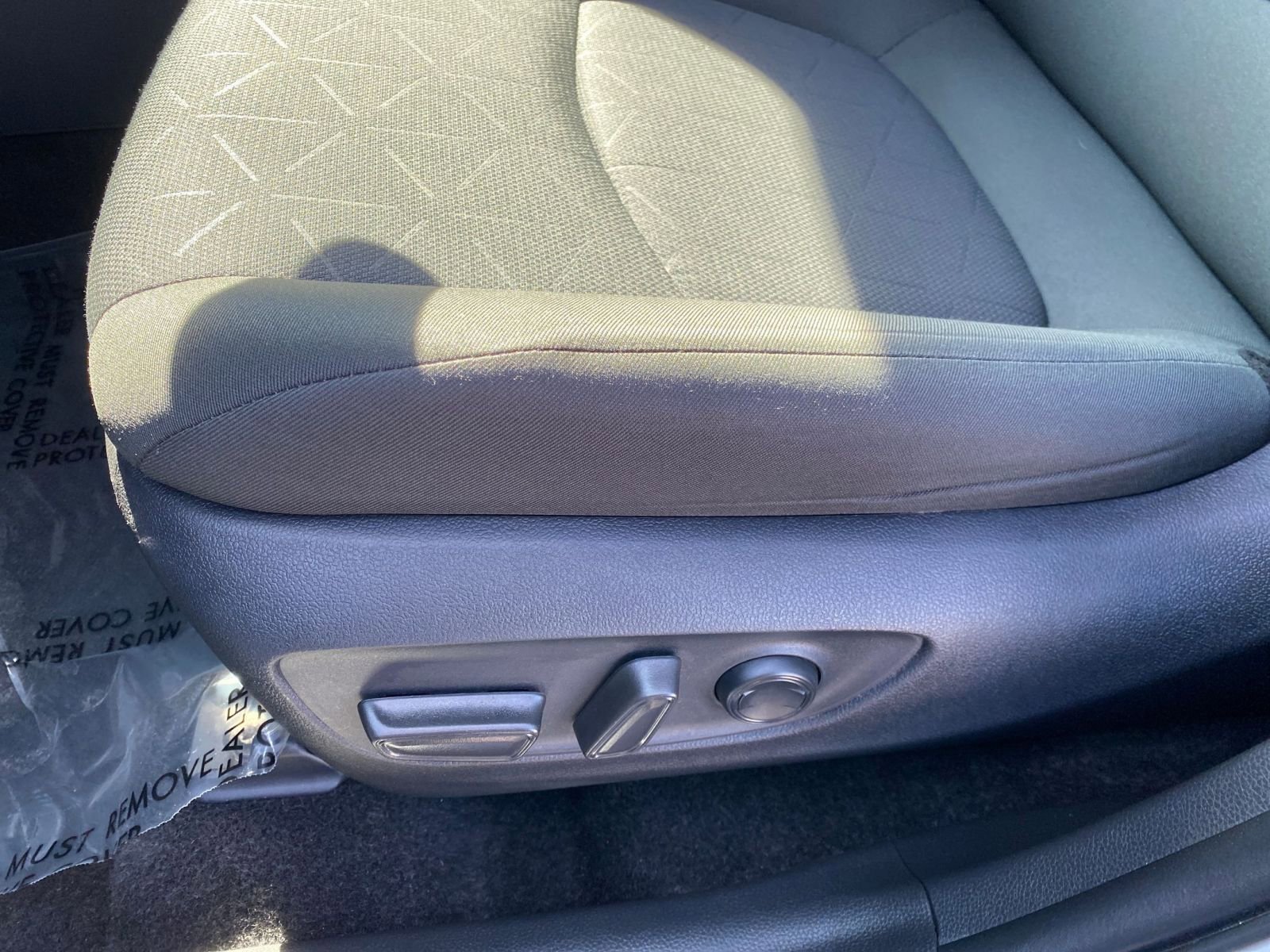 Thumbnail: 2025 Toyota RAV4 - 22