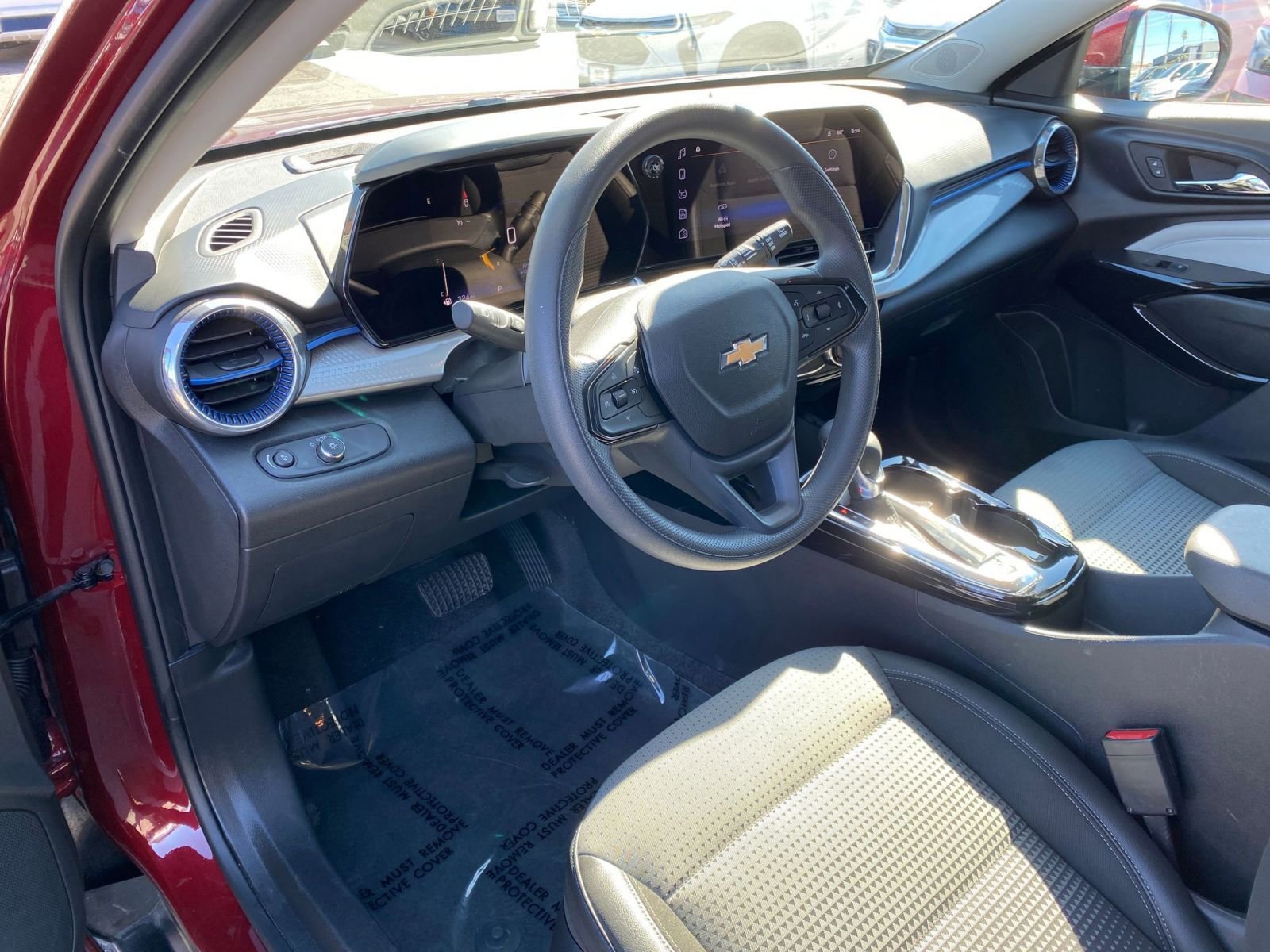 Thumbnail: 2025 Chevrolet Trax - 33