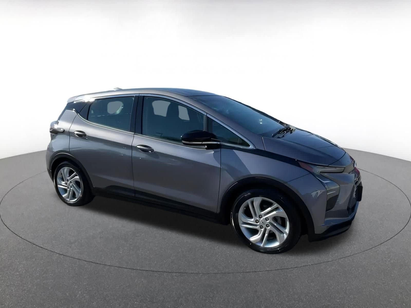 Thumbnail: 2023 Chevrolet Bolt EV - 2