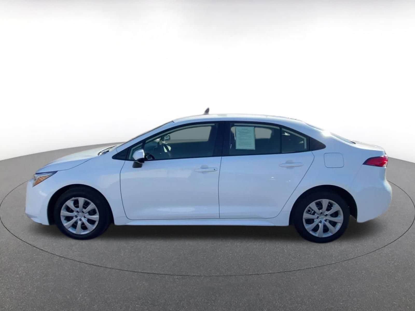 Thumbnail: 2025 Toyota Corolla - 9