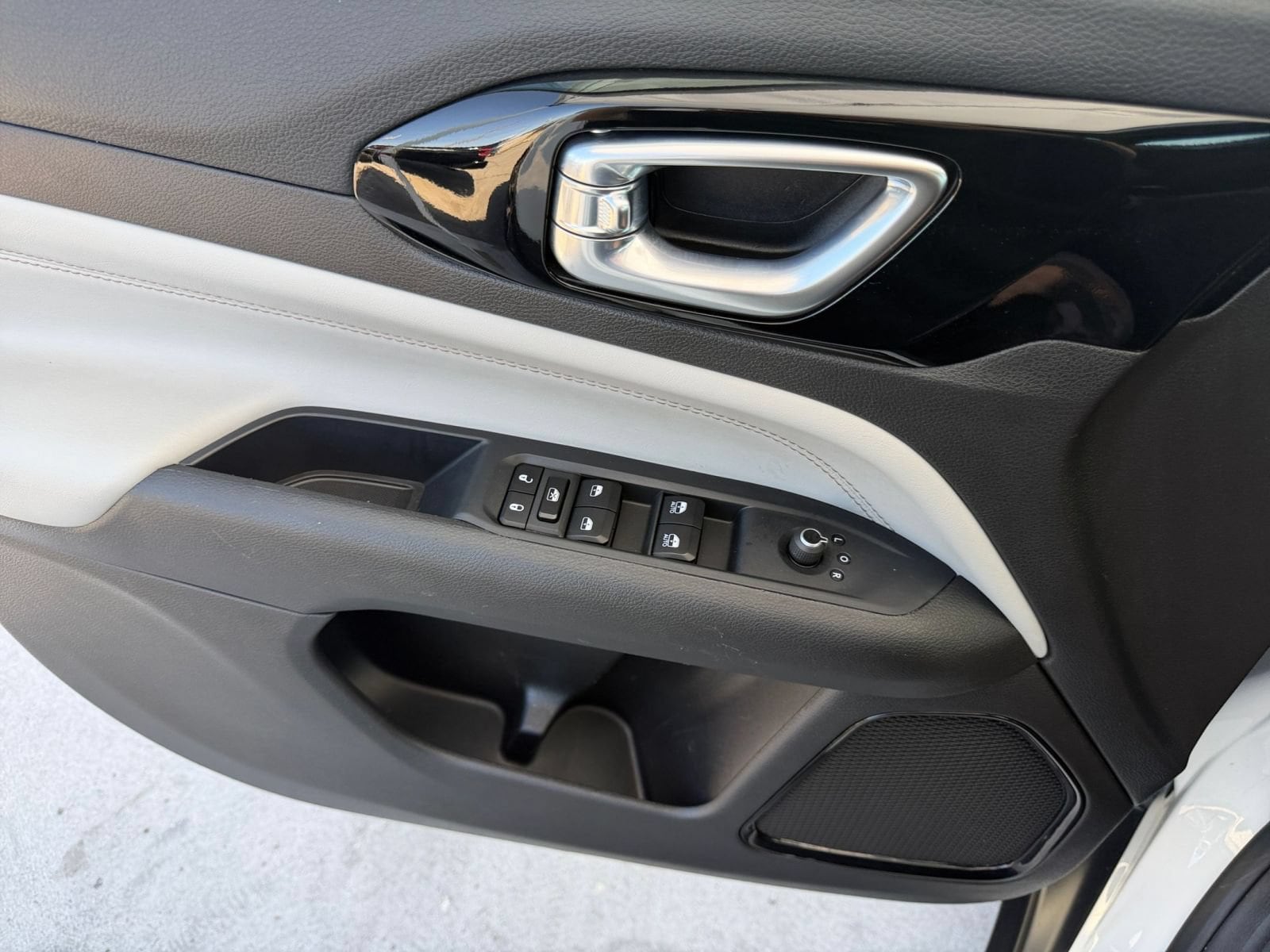 Thumbnail: 2025 Jeep Compass - 18