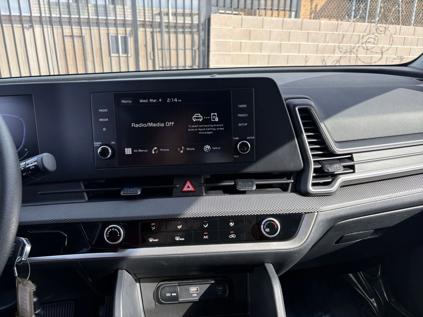 Thumbnail: 2025 Kia Sportage - 17