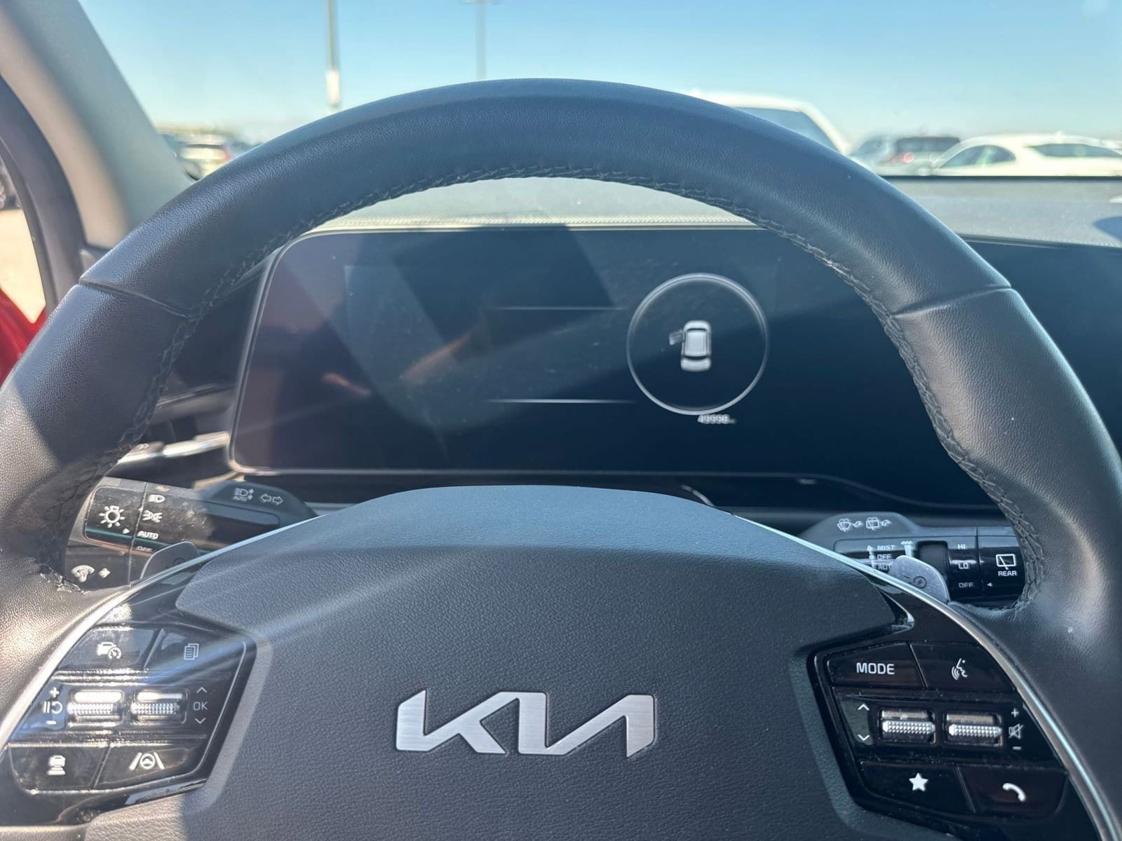 Thumbnail: 2023 Kia Niro - 7