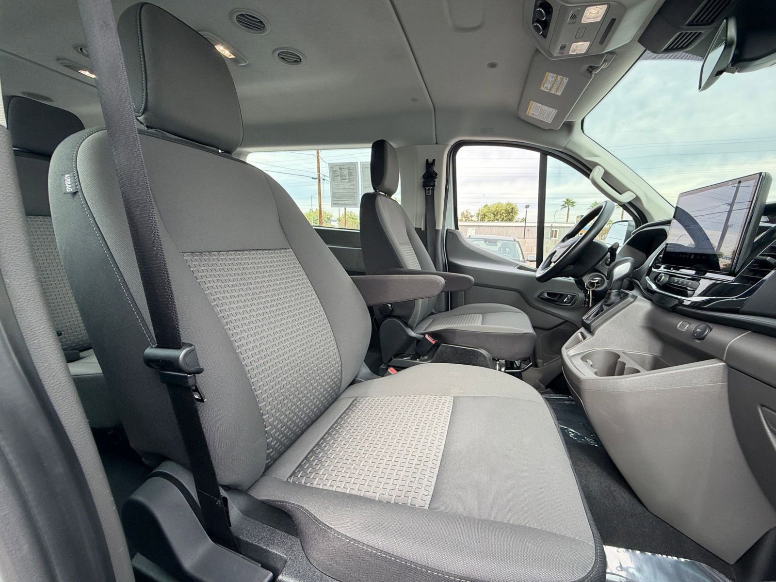 Thumbnail: 2024 Ford Econoline - 34