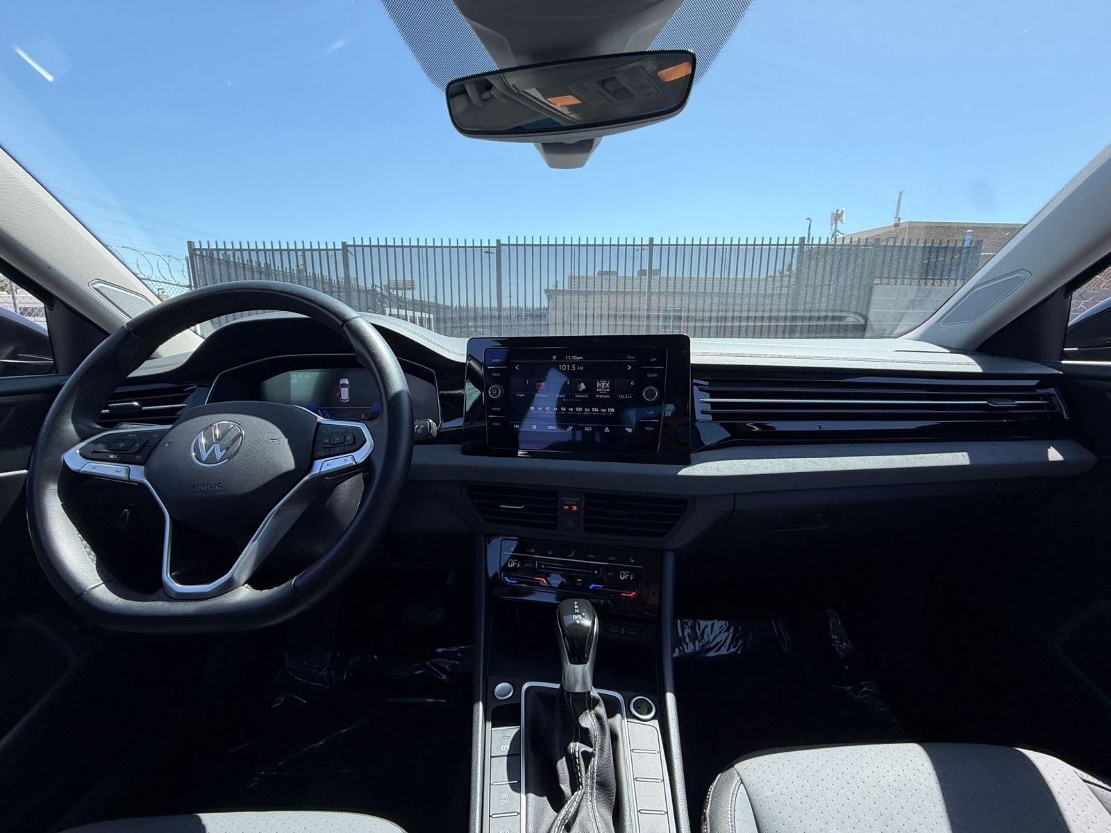 Thumbnail: 2025 Volkswagen Jetta - 34