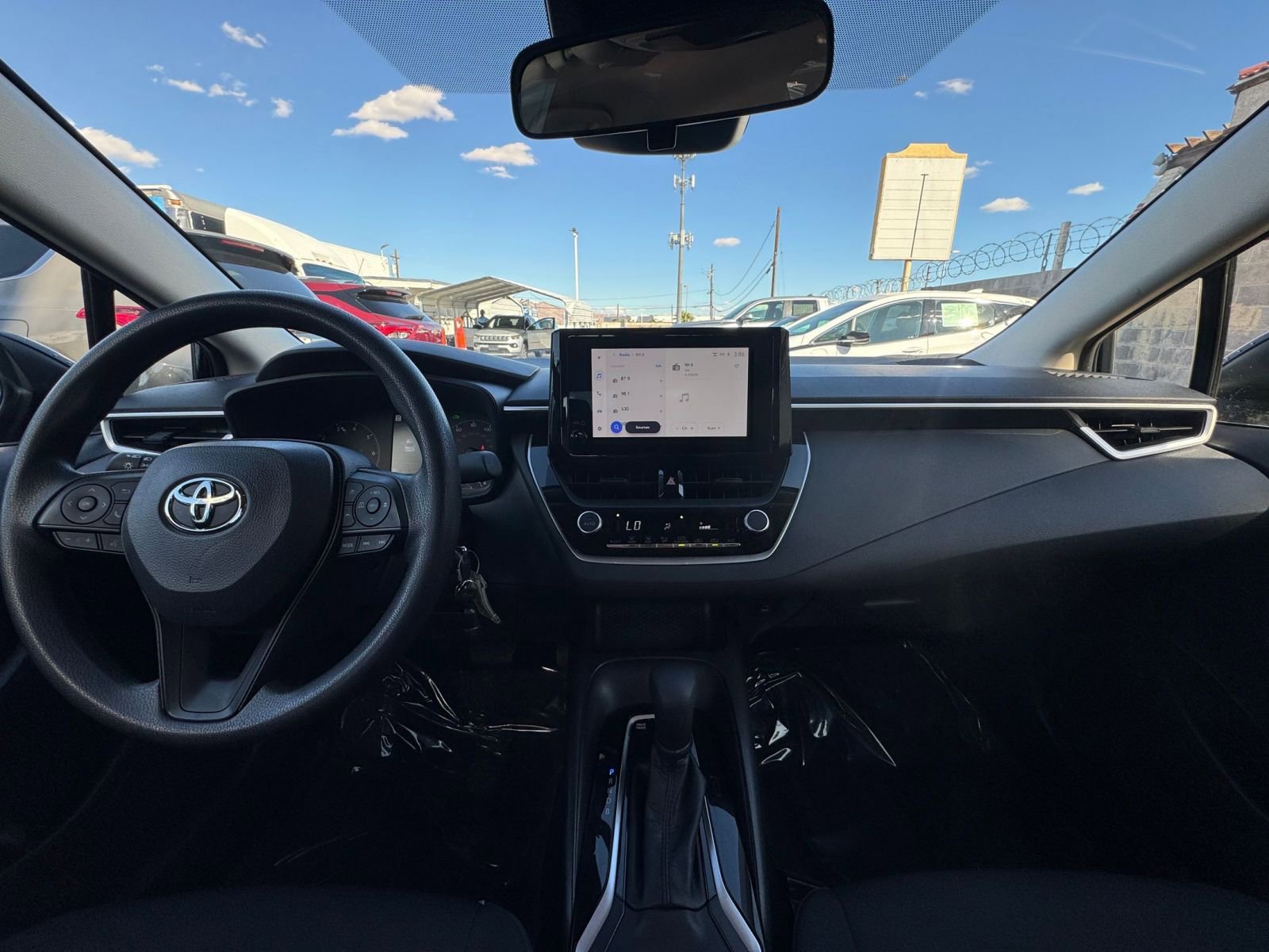 Thumbnail: 2025 Toyota Corolla - 31