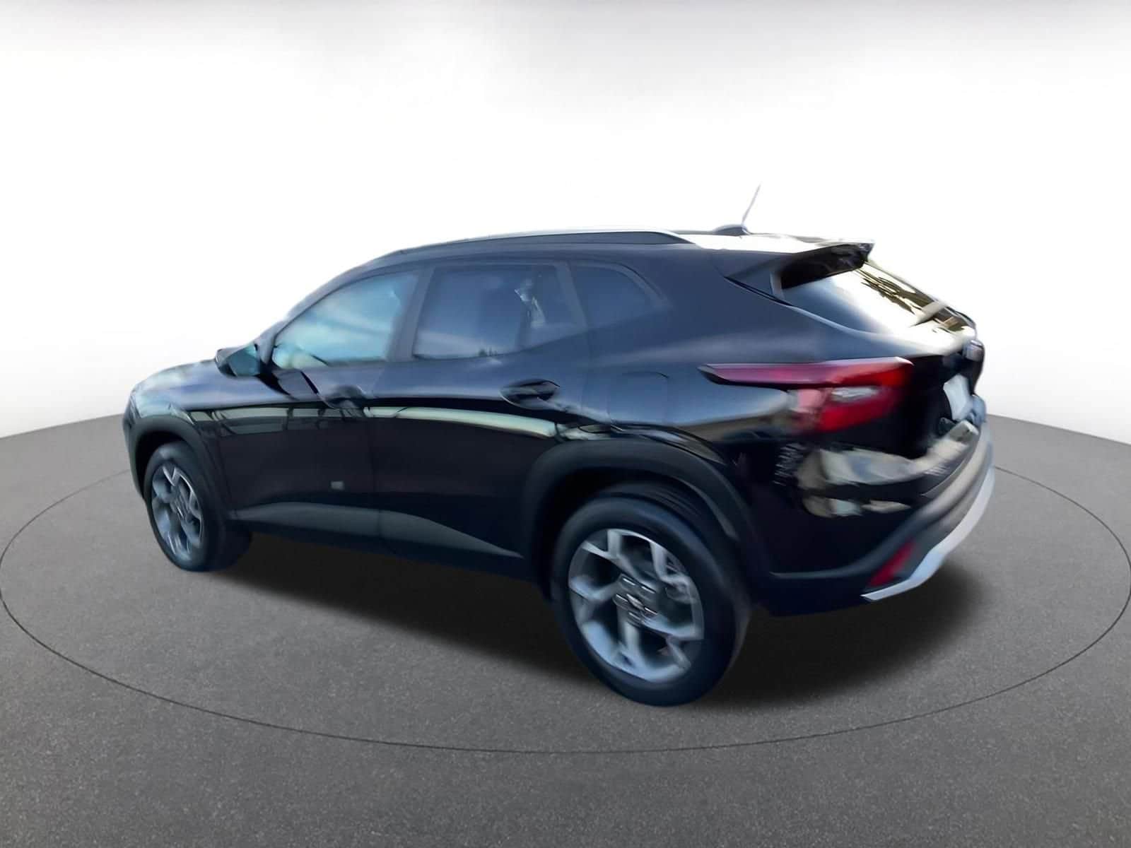 Thumbnail: 2025 Chevrolet Trax - 10