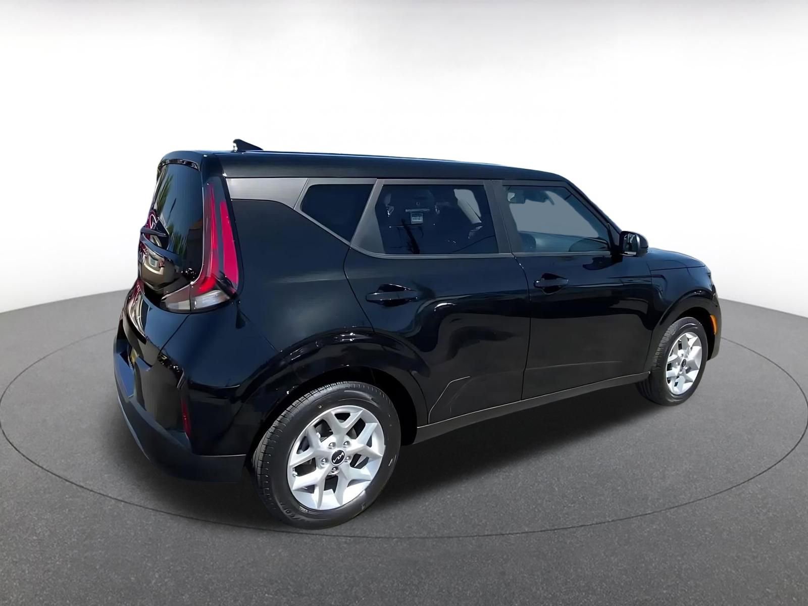 Thumbnail: 2025 Kia Soul - 15